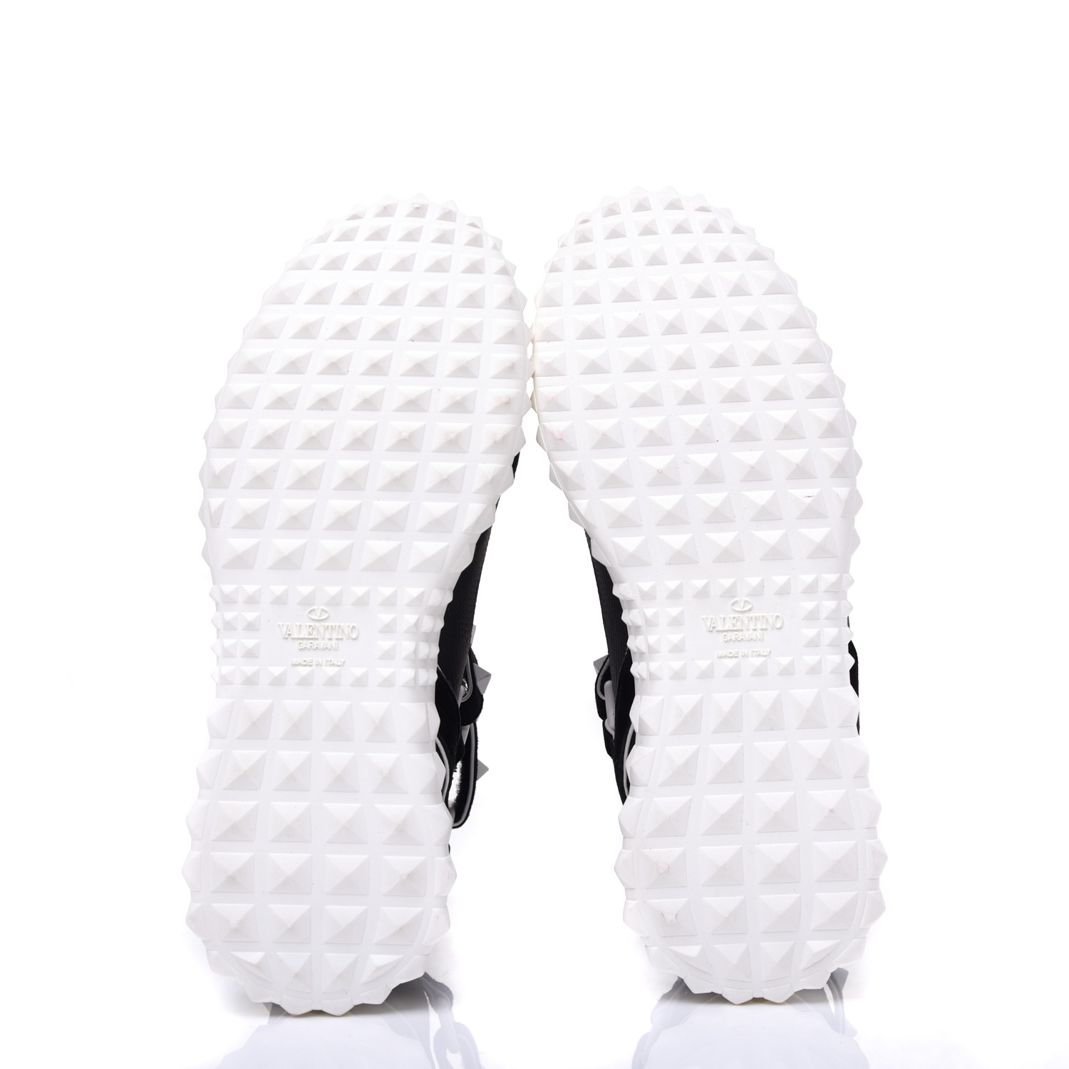 VALENTINO GARAVANI Body Tech Knit Free Rockstud Sock High