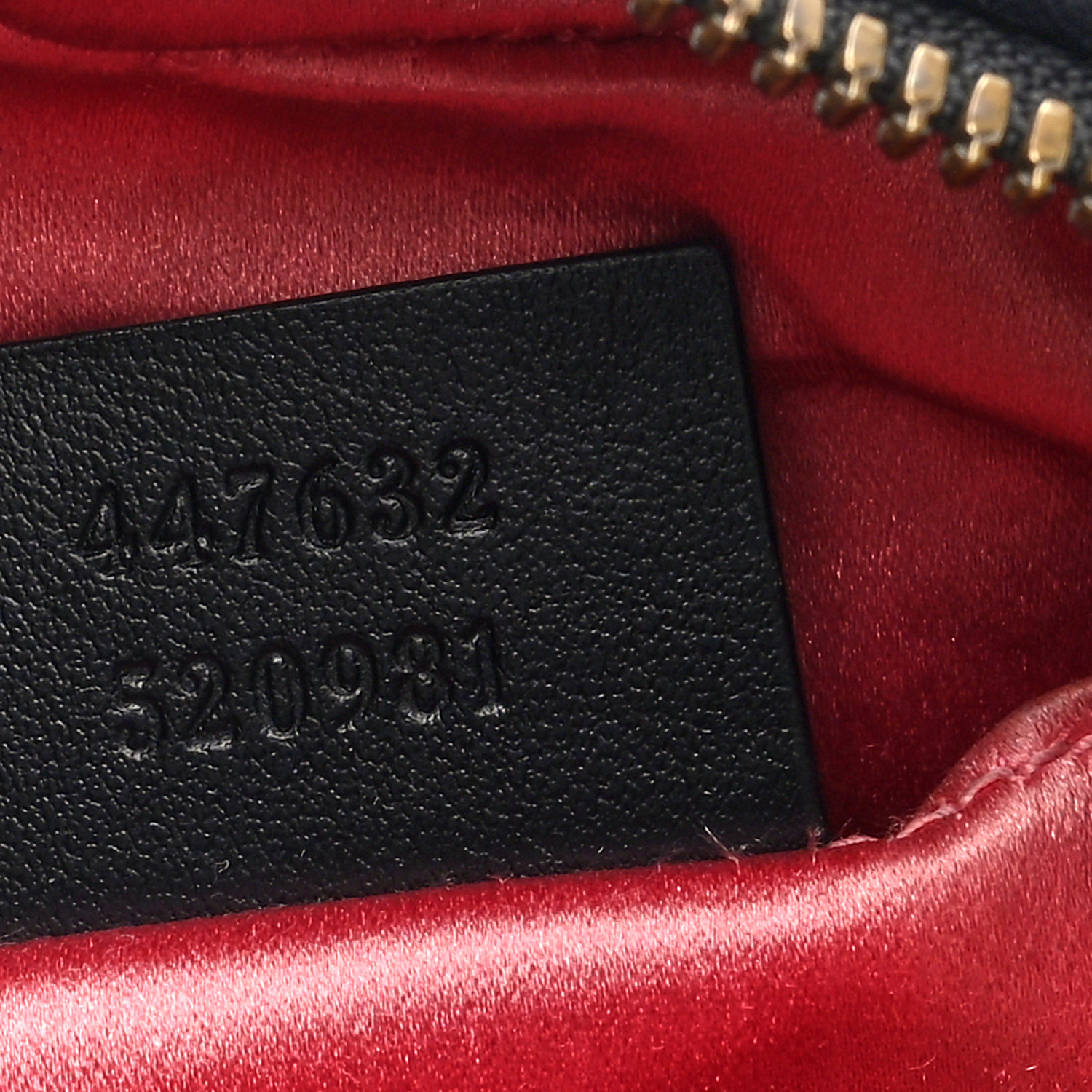 【GUCCI】Marmont 2 Velvet Chain Mini Shoulder Bag BLACK GUCCI Velvet Matelasse Small GG Marmont Chain Shoulder Bag