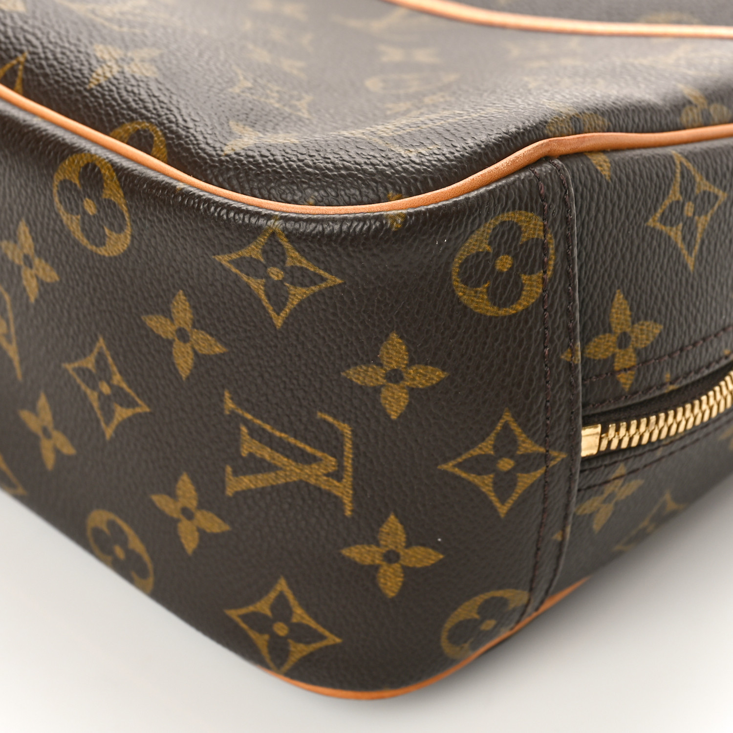 Louis Vuitton　ドーヴィル LOUIS VUITTON Monogram Trouville 1397244 | FASHIONPHILE