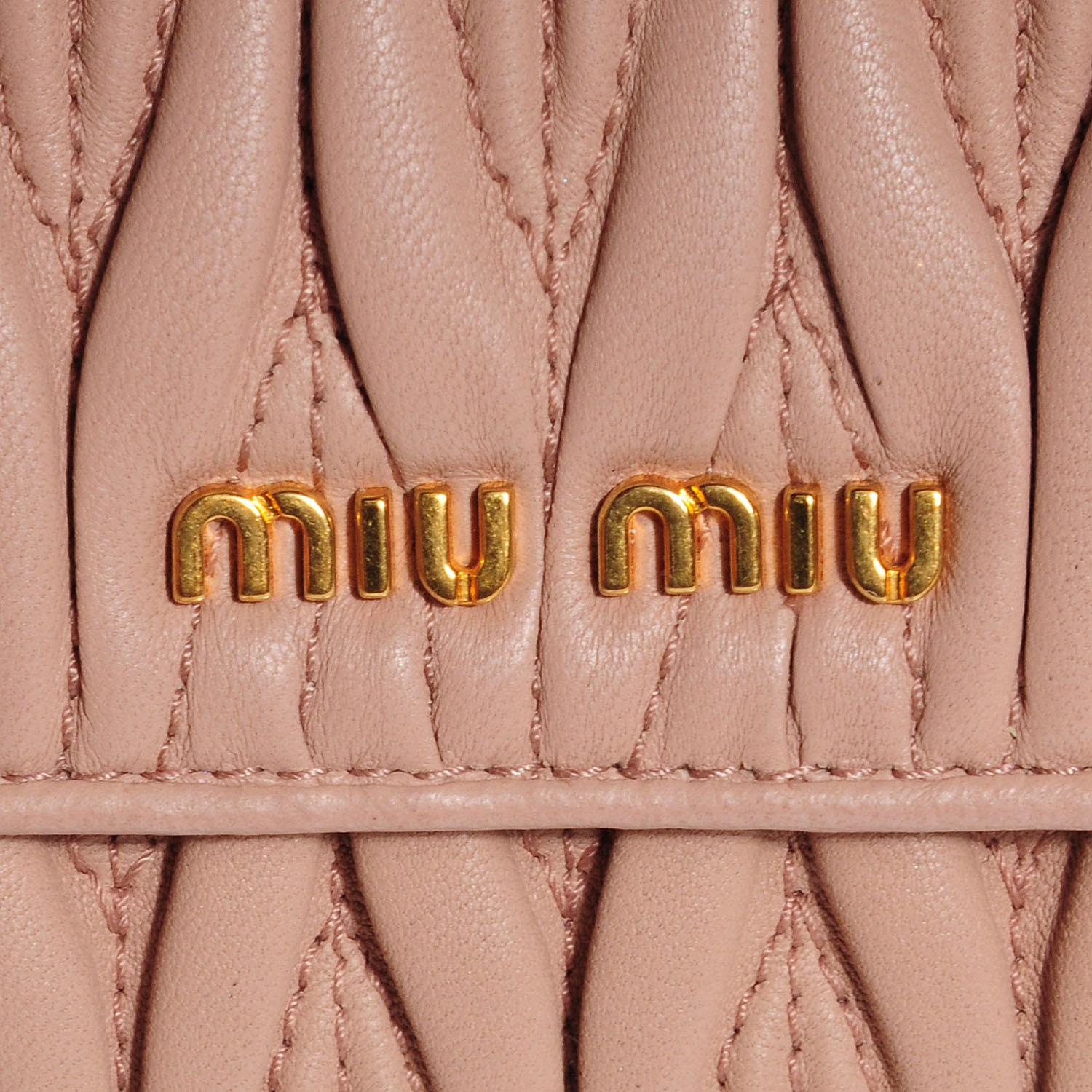 miu miu キャメルバッグ MIU MIU Matelassé Leather Shoulder Bag Crossbody Bag Handbag