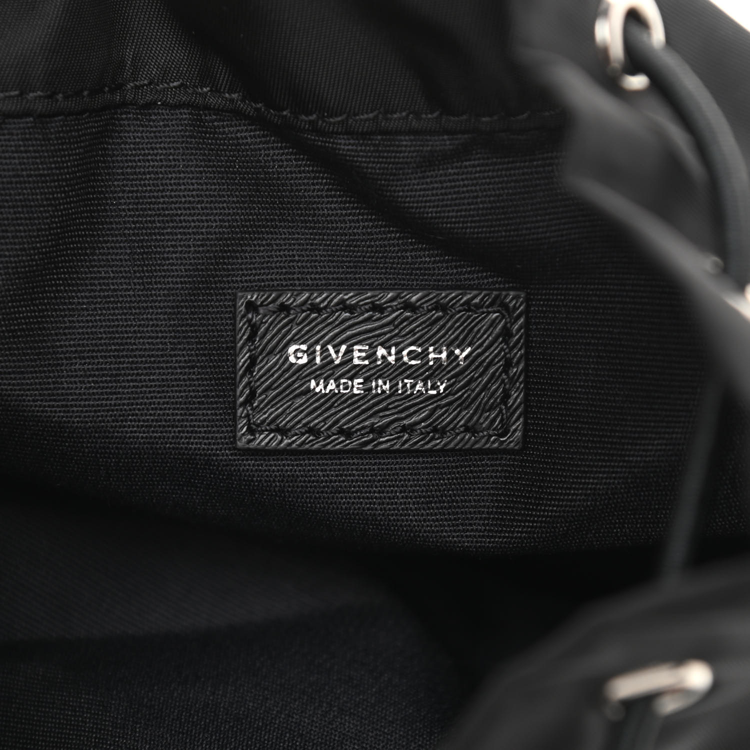 新品未使用 GIVENCHY 4G Light Flat Belt Bag 黒 新品未使用 GIVENCHY 4G Light Flat Belt Bag 黒