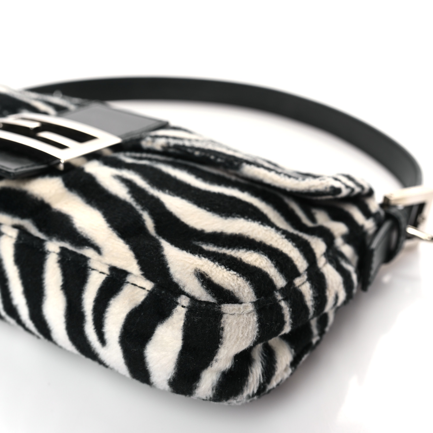 FENDI Zebra Print Baguette Black White 1333340 | FASHIONPHILE