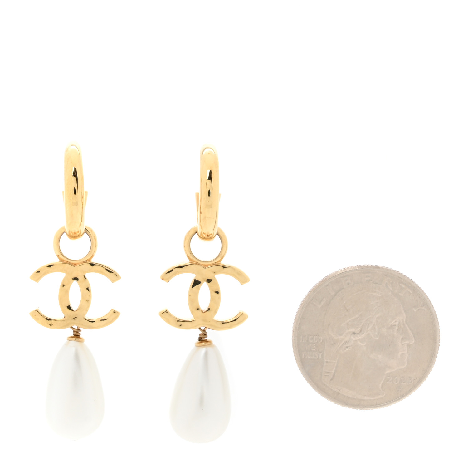 ゆちゃん　シャネル CHANEL Pearl CC Hoop Drop Earrings Gold Pearly White 1701414