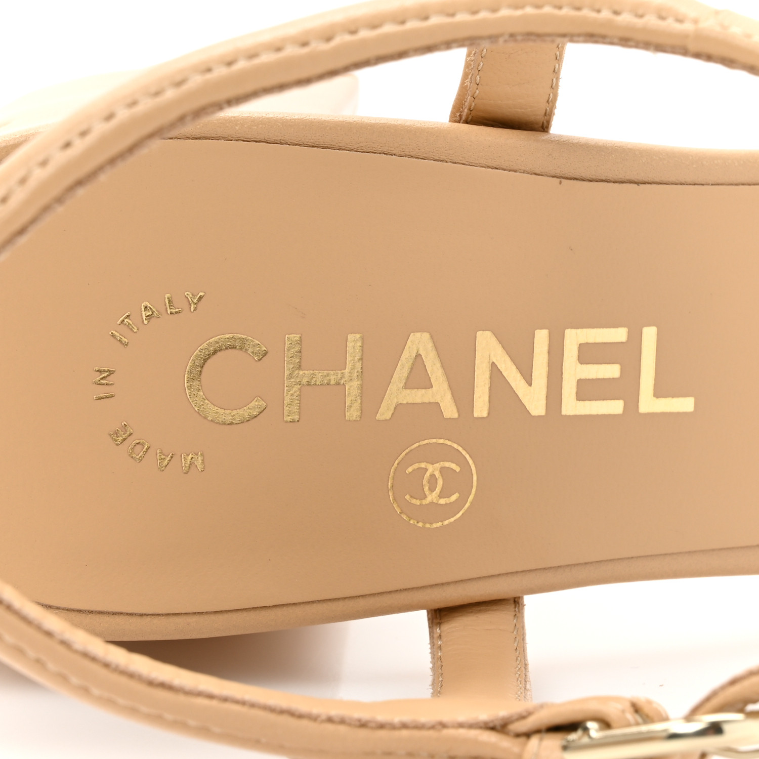 軽やかに映える足元♪【CHANEL】Lambskin Sandals Sandals - Shiny calfskin, light pink — Fashion | CHANEL
