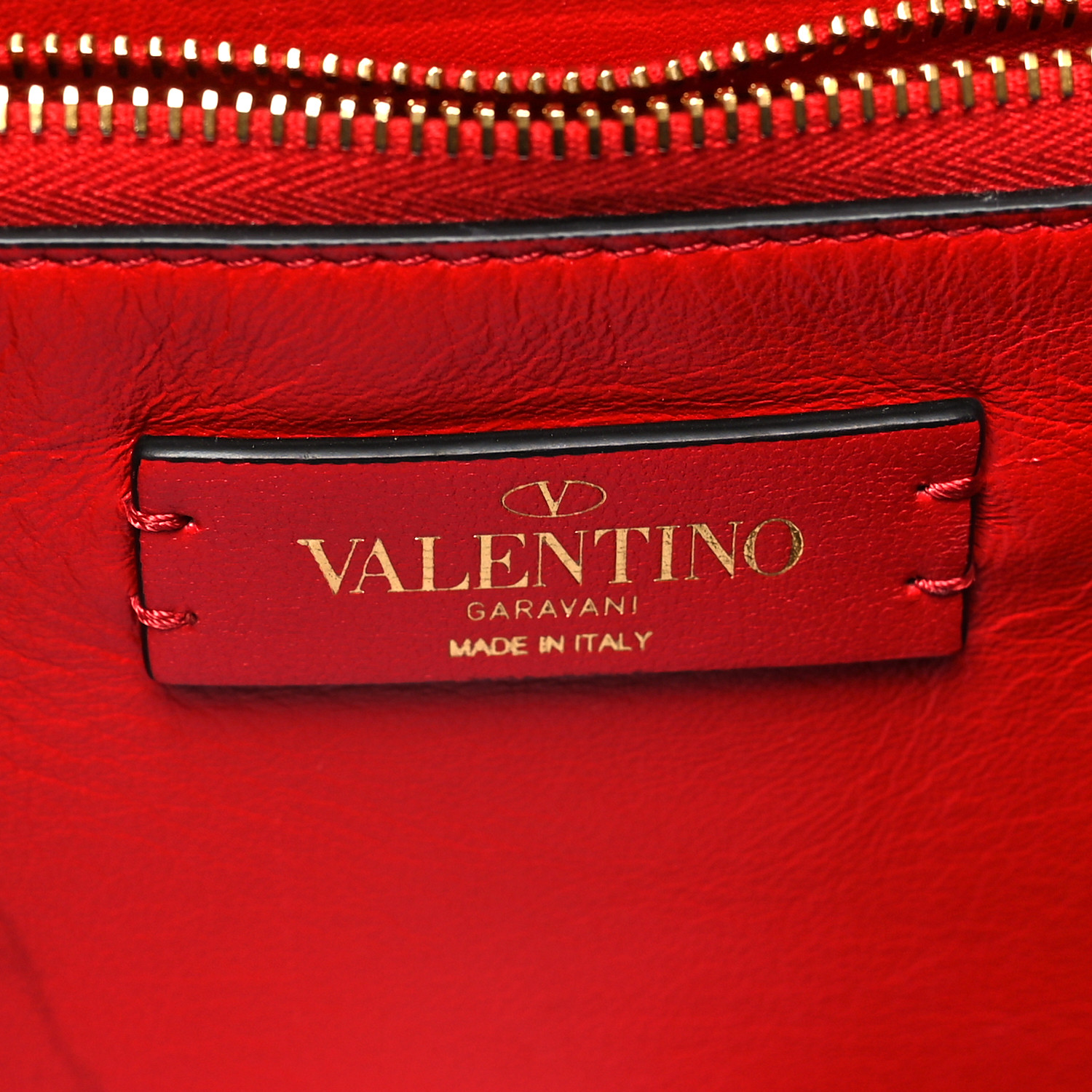 ■VALENTINO GARAVANI■VLogo Bold ラージレザートートバッグ VLogo Bold Large leather tote bag in black - Valentino