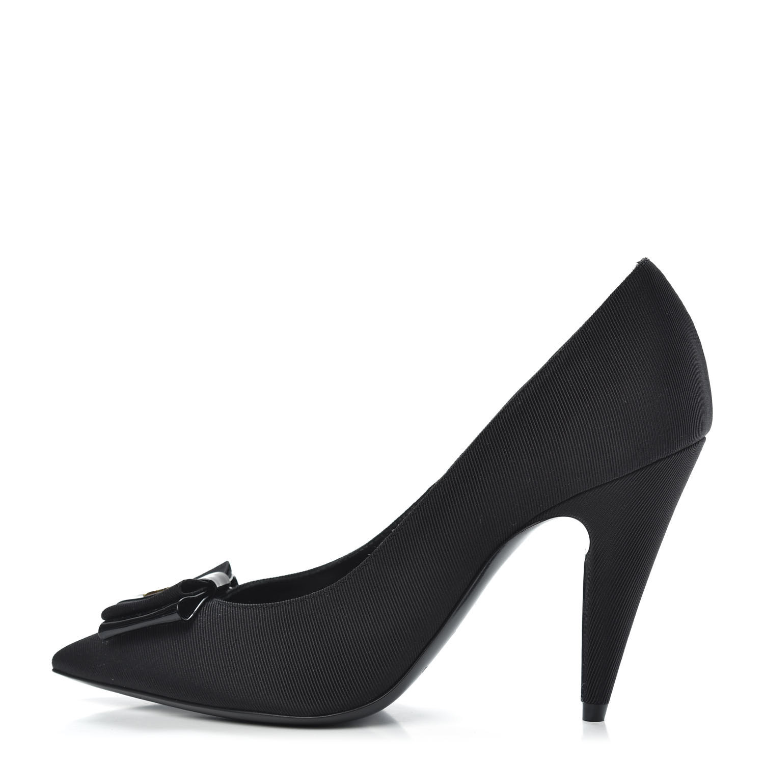 SAINT LAURENT ブラックエナメルハイヒール　36ハーフ SAINT LAURENT ブラックエナメルハイヒール 36ハーフ（セール