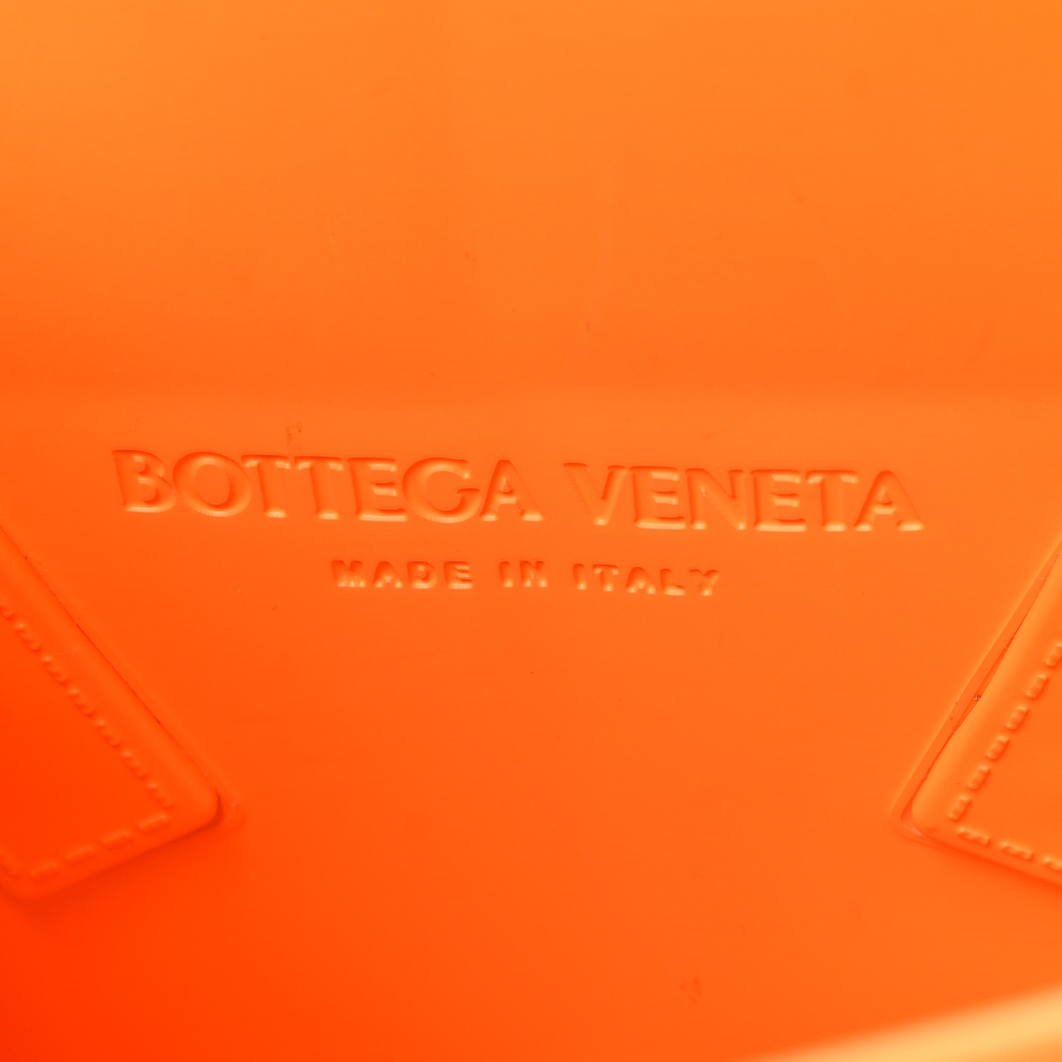トートバッグ Bottega Veneta Arco Large Rubber Tote Tangerine Bottega Veneta arco rubber mini tote tangerine mate 鮮橙橘