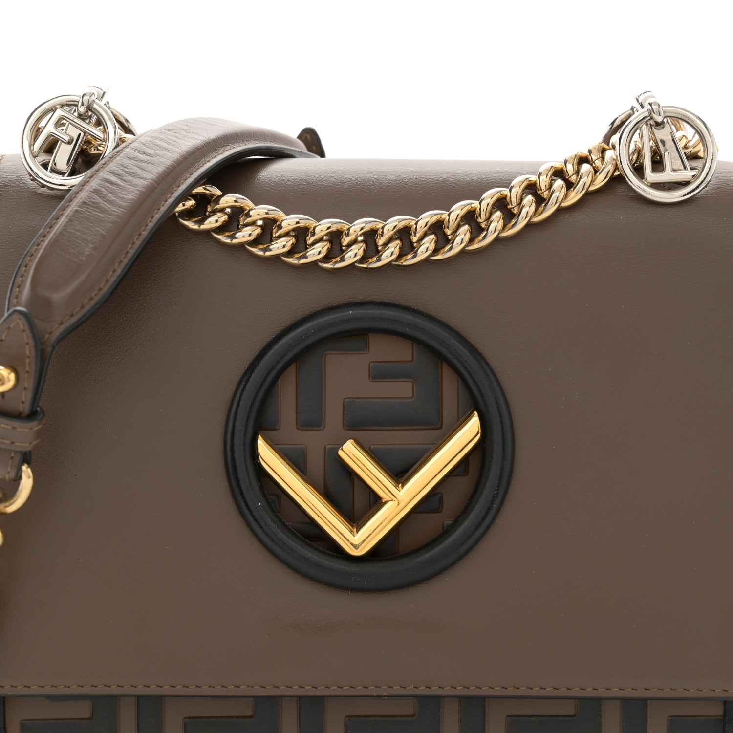 FENDI名刺入れCC CASE VIT.SOFT STAMPA FF 1974 FENDI Vitello Liberty Bi-Color FF 1974 Embossed Small Kan U