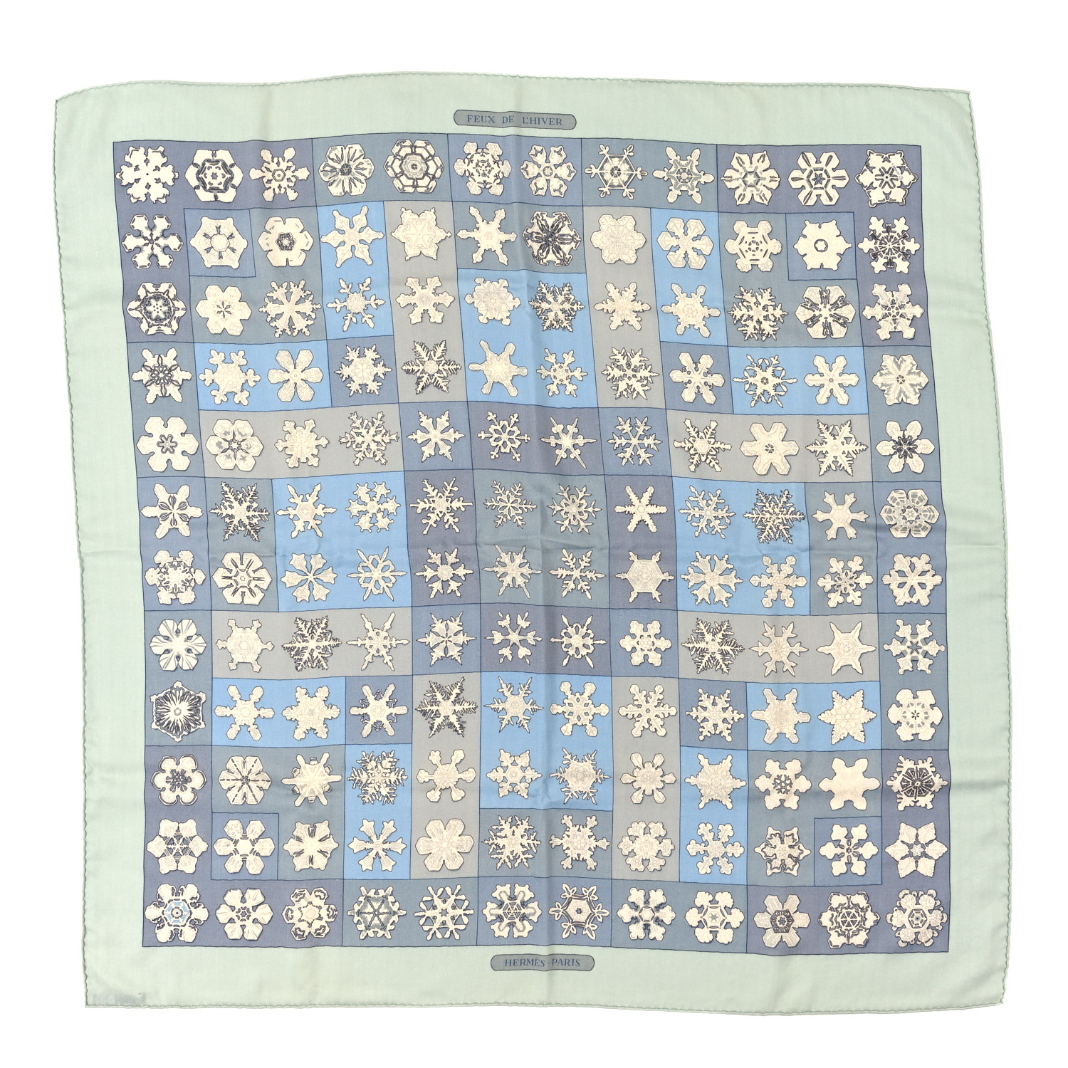 エルメス　シルク　87cm スカーフ　ブルー　FEUX DE L'HIVER HERMES Silk Feux de L'hiver Scarf 90 1692580 | FASHIONPHILE