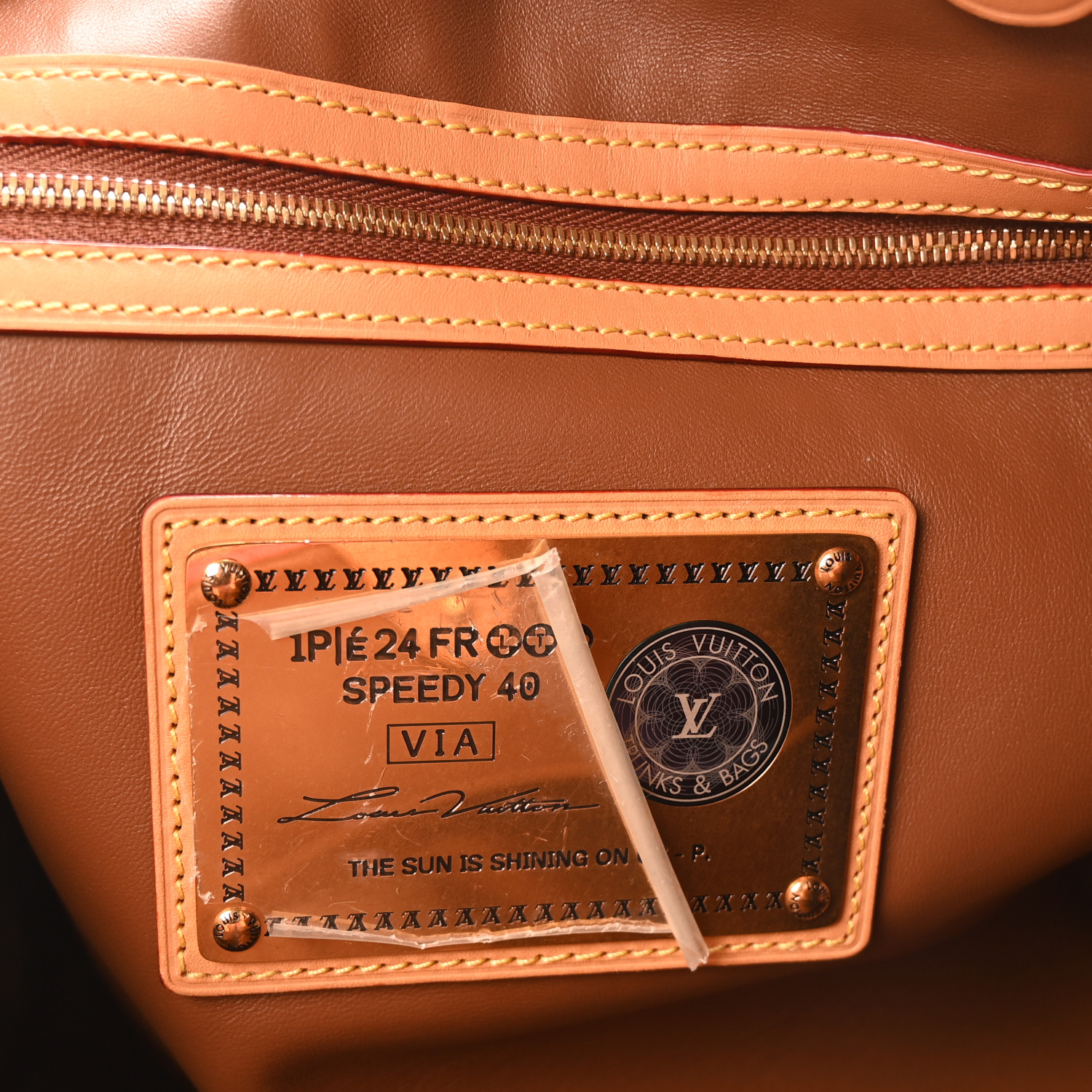 施*英様 LOIUS VUITTON Speedy 40 monogram iridescent! Coming in March