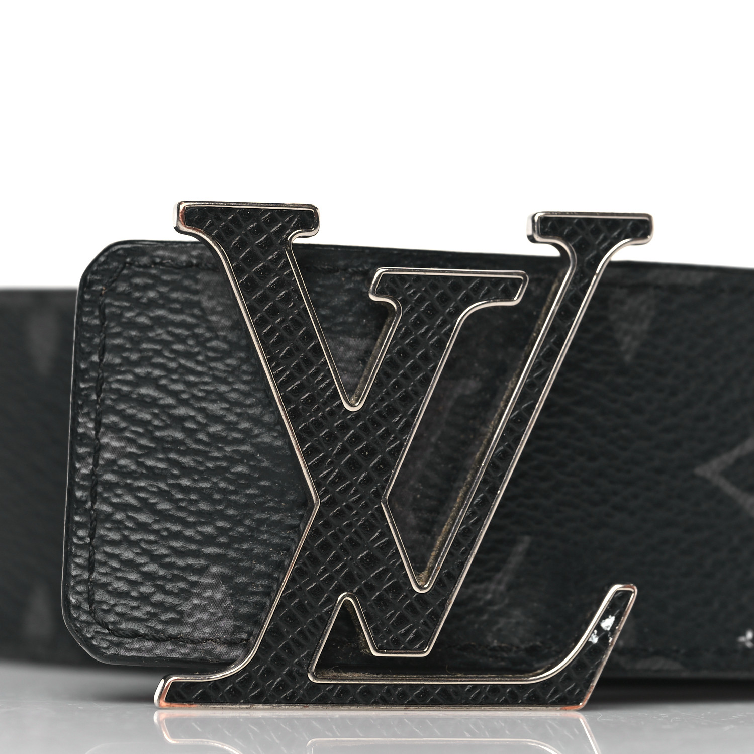 LOUIS VUITTON Monogram Eclipse Taigarama 40mm LV Initiales