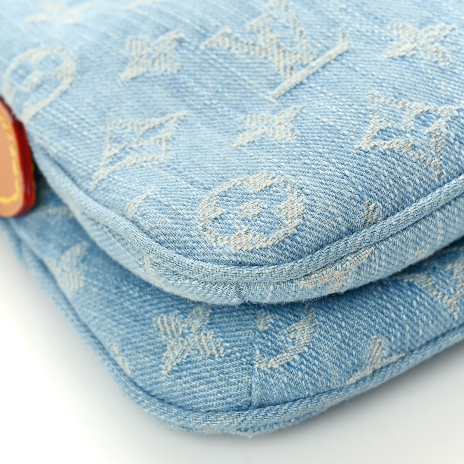 LOUIS VUITTON Monogram Denim Liv Pochette Sky Blue 1534006