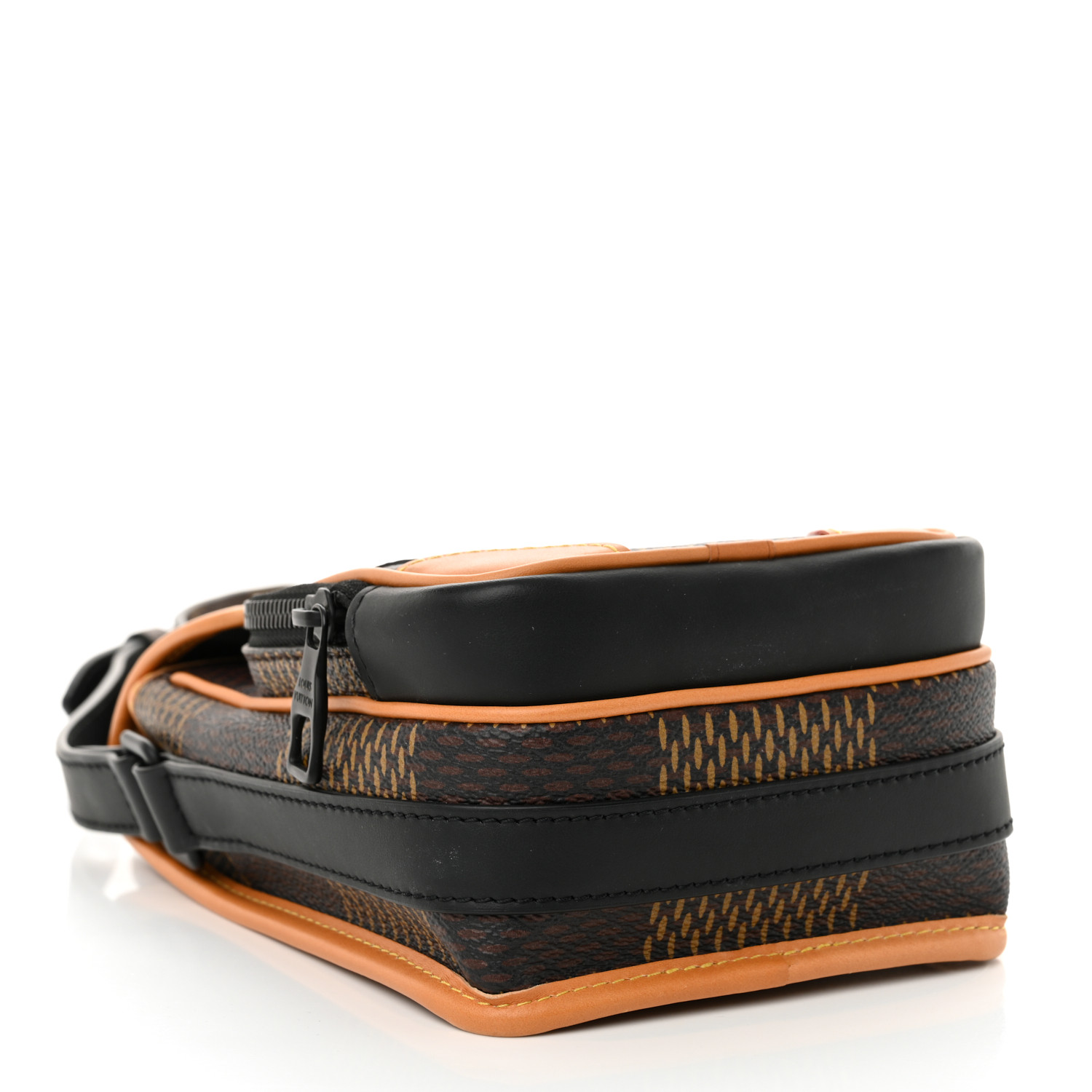 コラボ♪【LOUIS VUITTON x NIGO】Amazone Messenger Damier LOUIS VUITTON X NIGO Giant Damier Ebene Monogram Nano