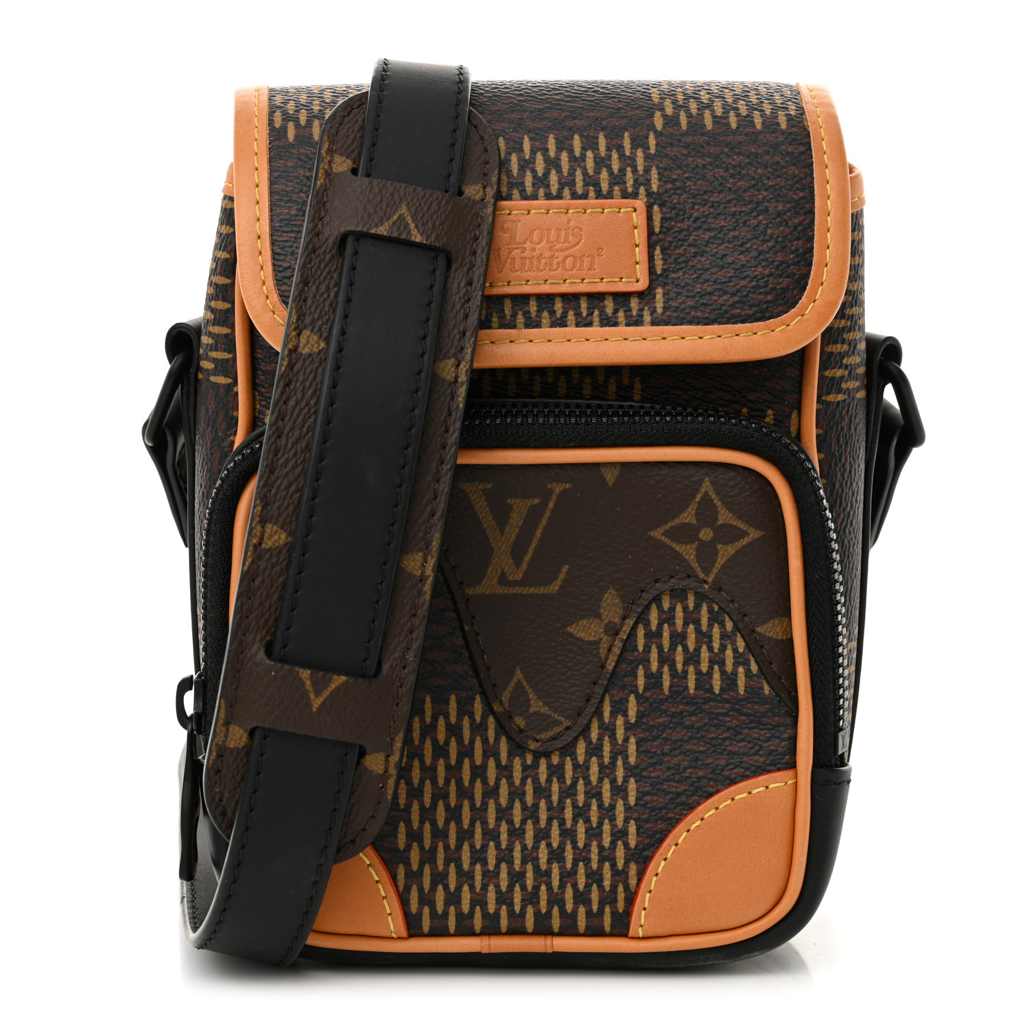 コラボ♪【LOUIS VUITTON x NIGO】Amazone Messenger Damier Louis Vuitton x Nigo Amazone Messenger Damier Ebene Giant