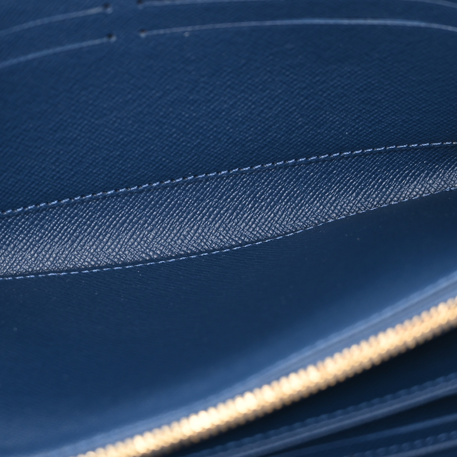 【ルイヴィトン】 LOUIS VUITTON Denim Monogram Jacquard Zippy Wallet Blue