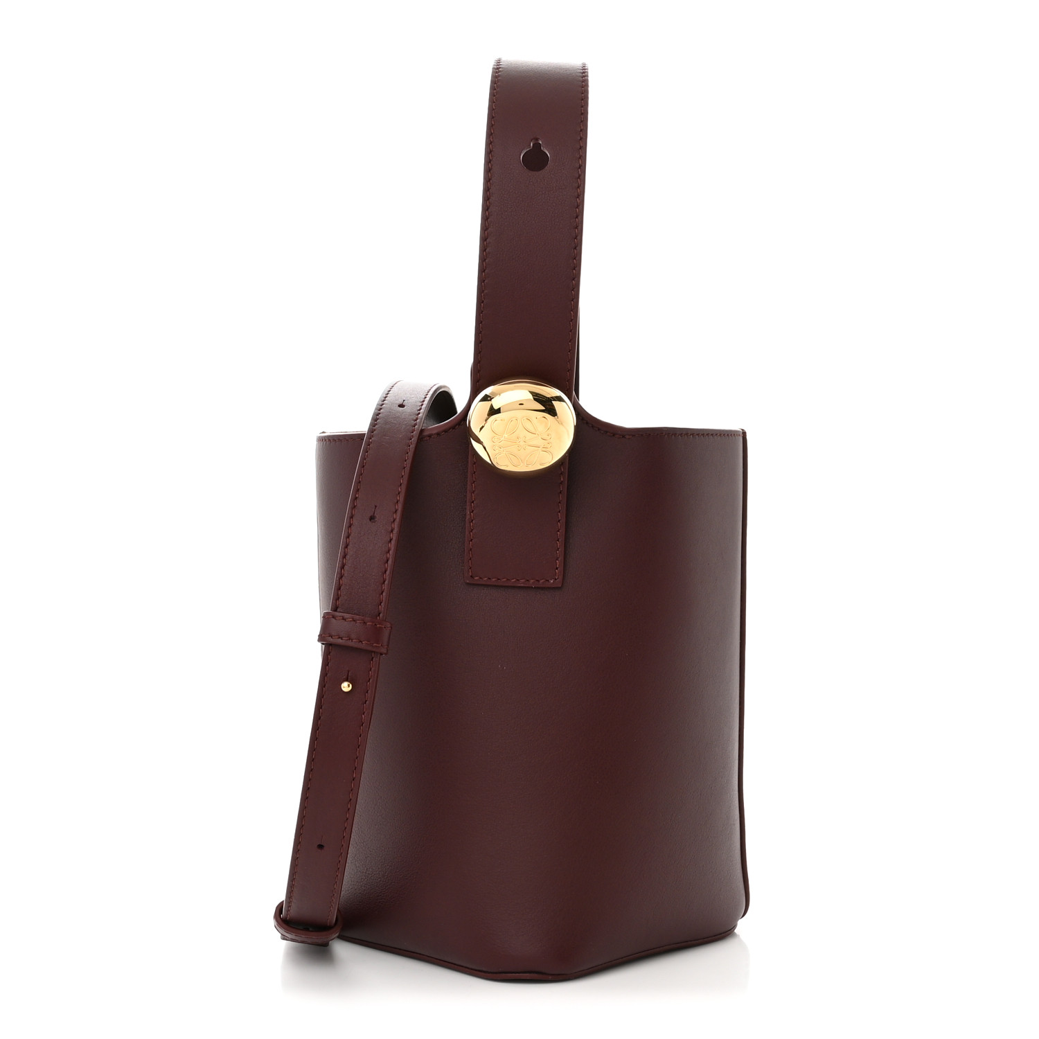 ショルダーバッグ・ポシェット LOEWE DARK BURGUNDY PEBBLE BUCKET MEDIUM BAG LOEWE Medium Pebble-Calfskin Bucket Bag | Harrods UK