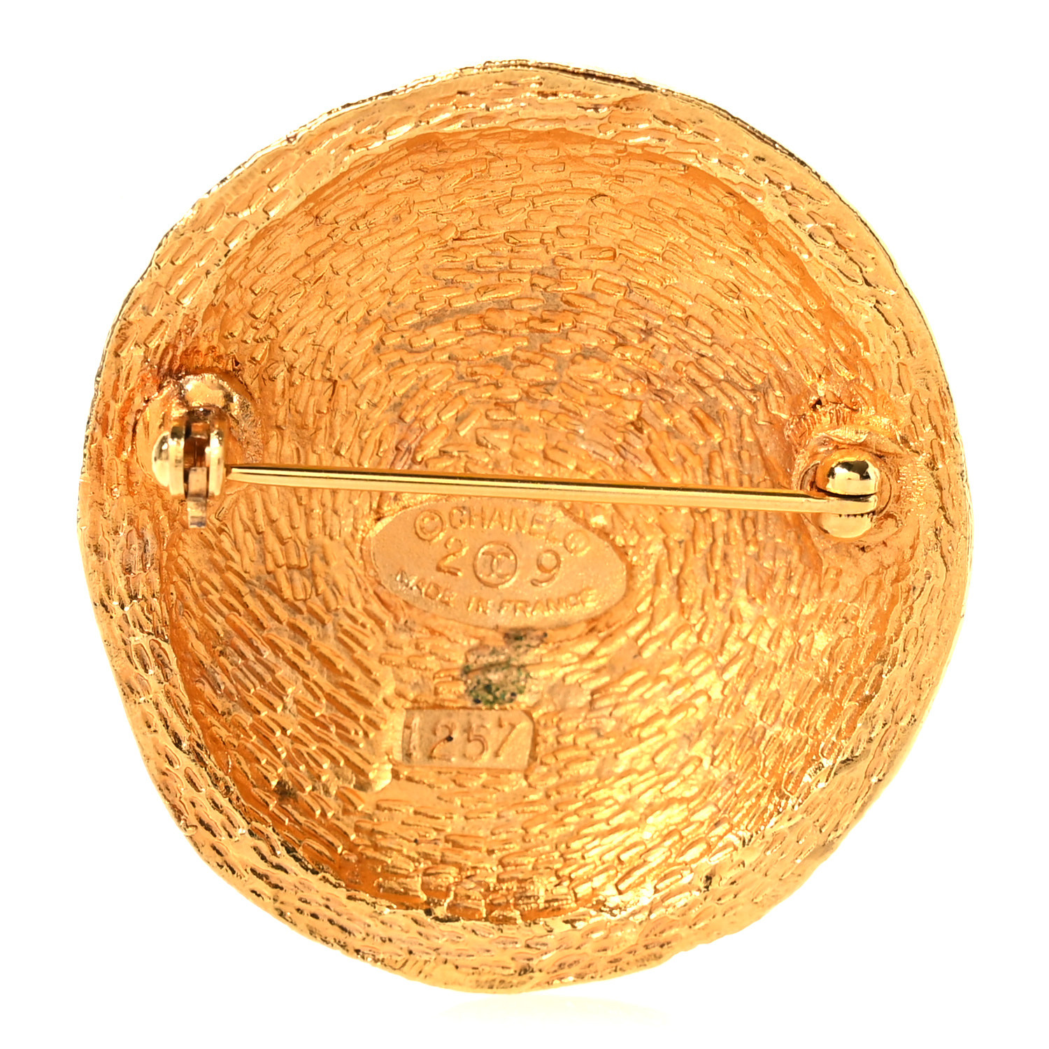 シャネル♡ CHANEL Metal CC Round Brooch Gold 1683113 | FASHIONPHILE