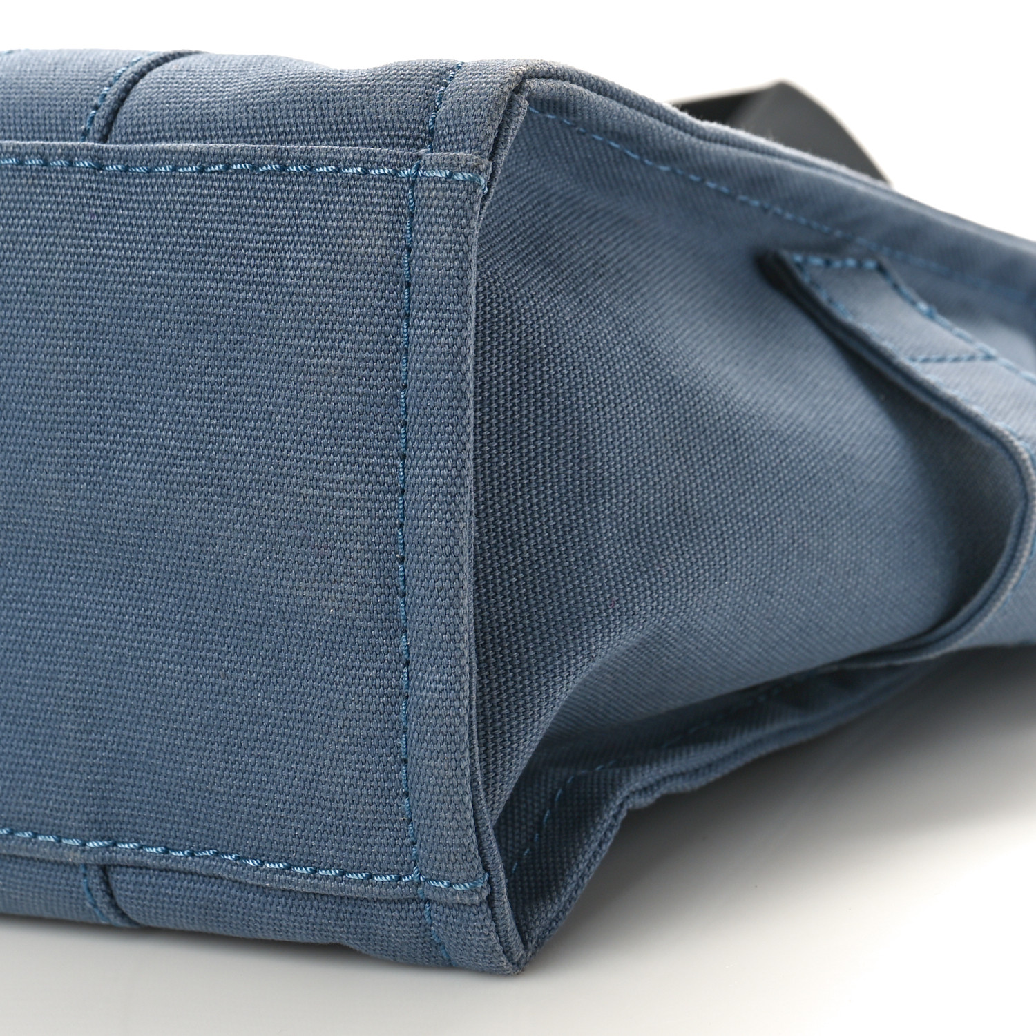 【関税込み】Medium Traveler Tote Bag in Blue Shadow Cotton Medium Traveler Tote Bag in Blue Shadow Cotton