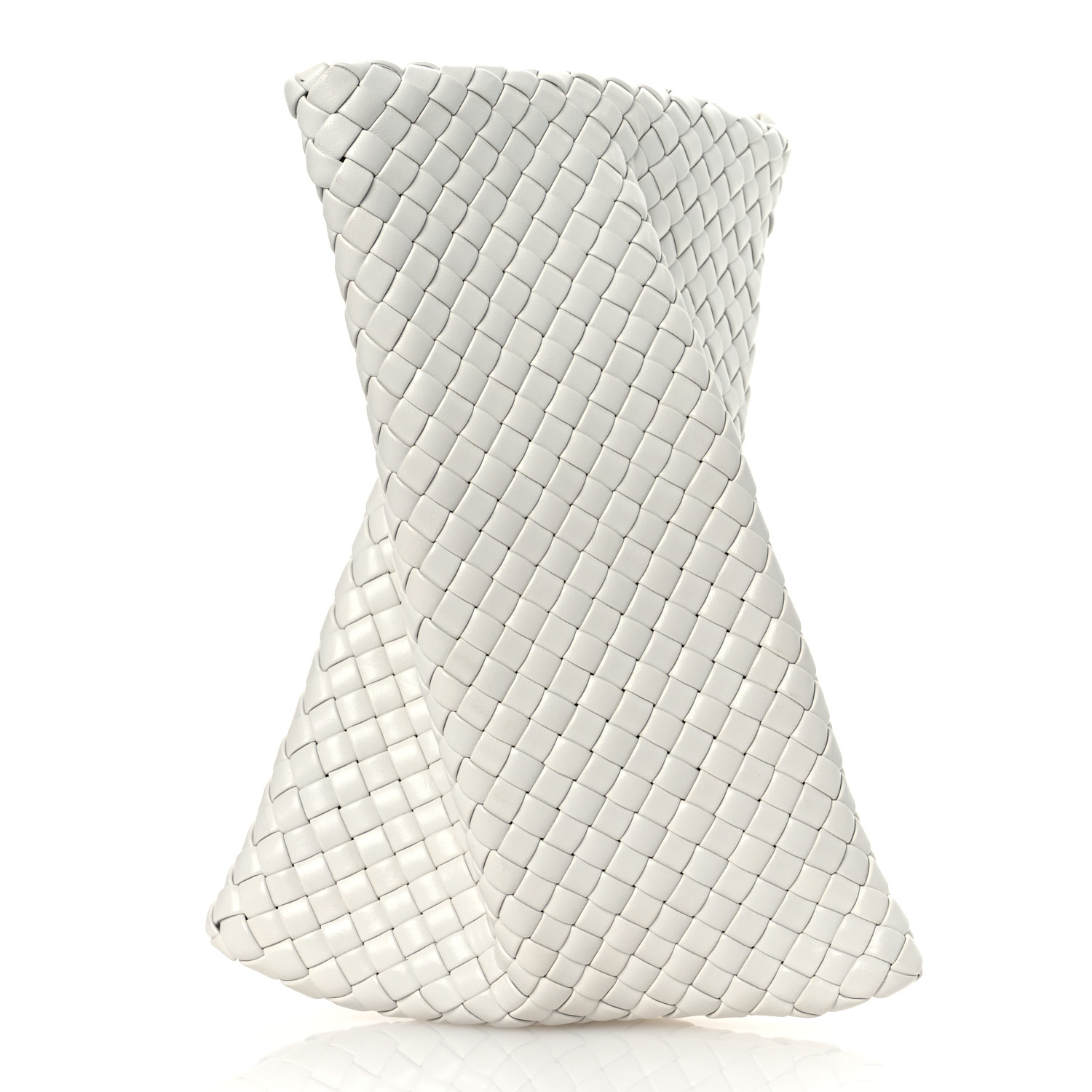 BOTTEGA VENETA ◆ PILLOW PADDED NAPPA CLUTCH BOTTEGA VENETA Nappa Intrecciato Crisscross Clutch Chalk