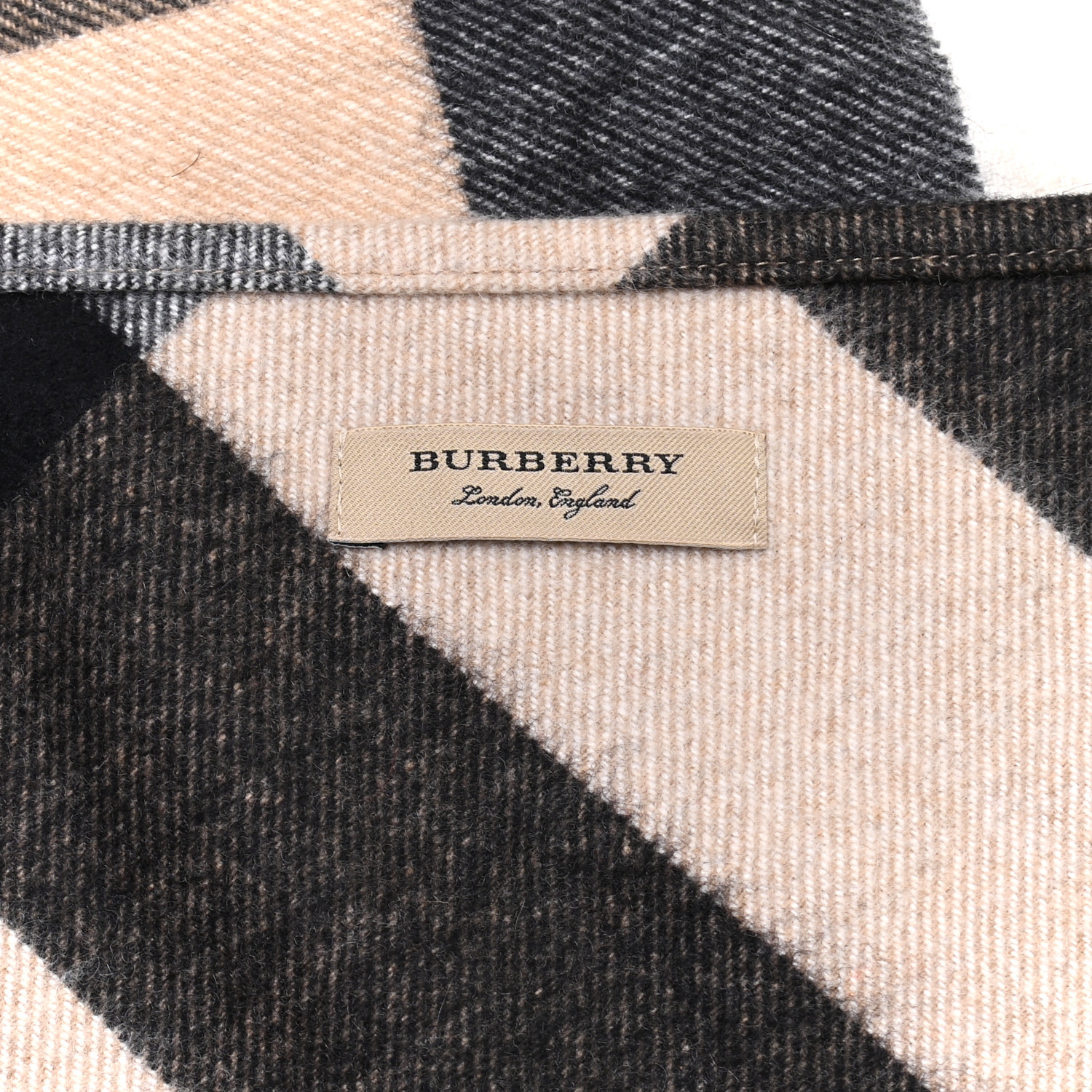 【関税込み】Burberry A:ST MED CH BANDANA CAPE:164786:A2021 Burberry Bandana Check Fringe Wool & Cashmere Cape | Nordstrom