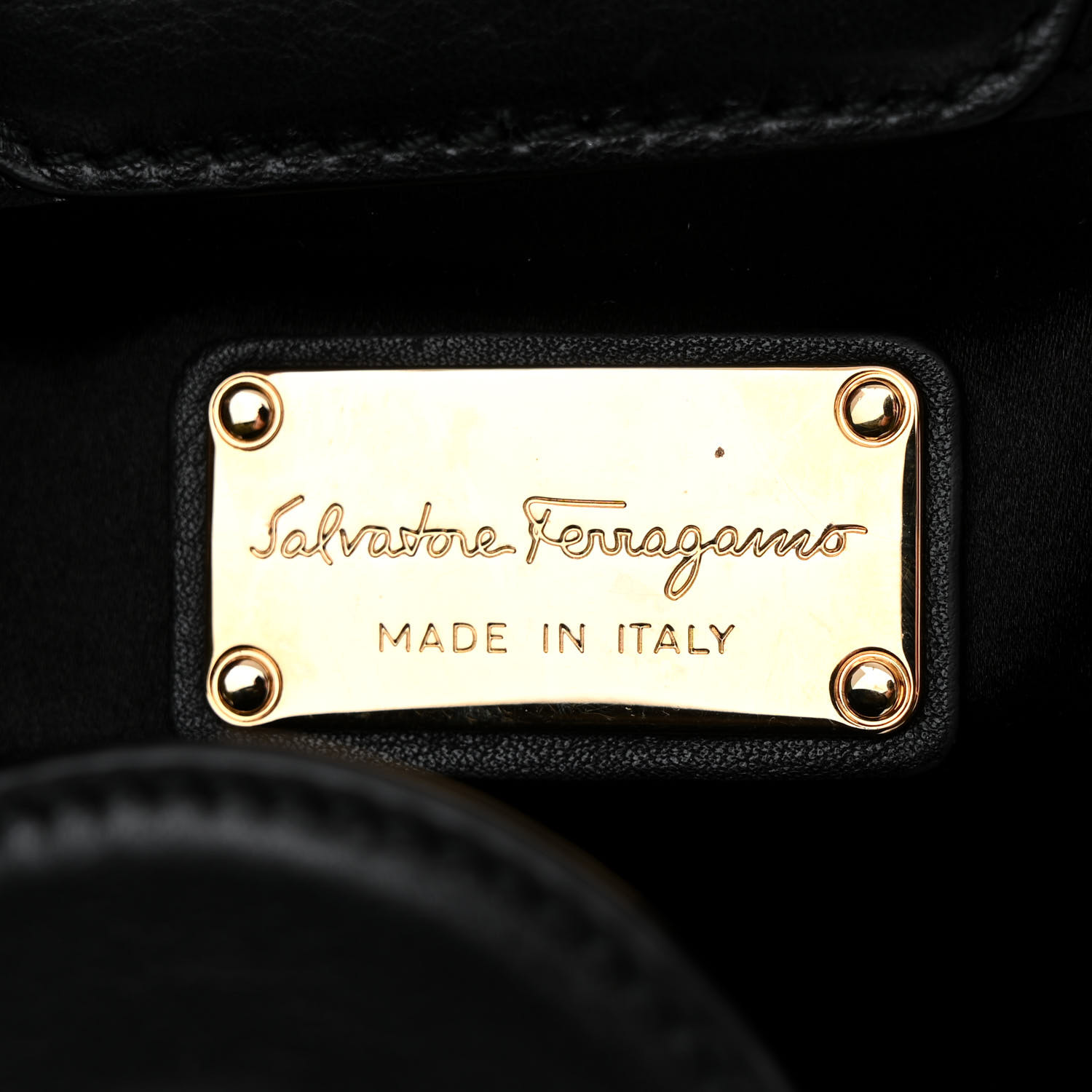 Sahara　Salvatore Ferragamo bag SALVATORE FERRAGAMO X SARA BATTAGLIA Calfskin Studded Zig