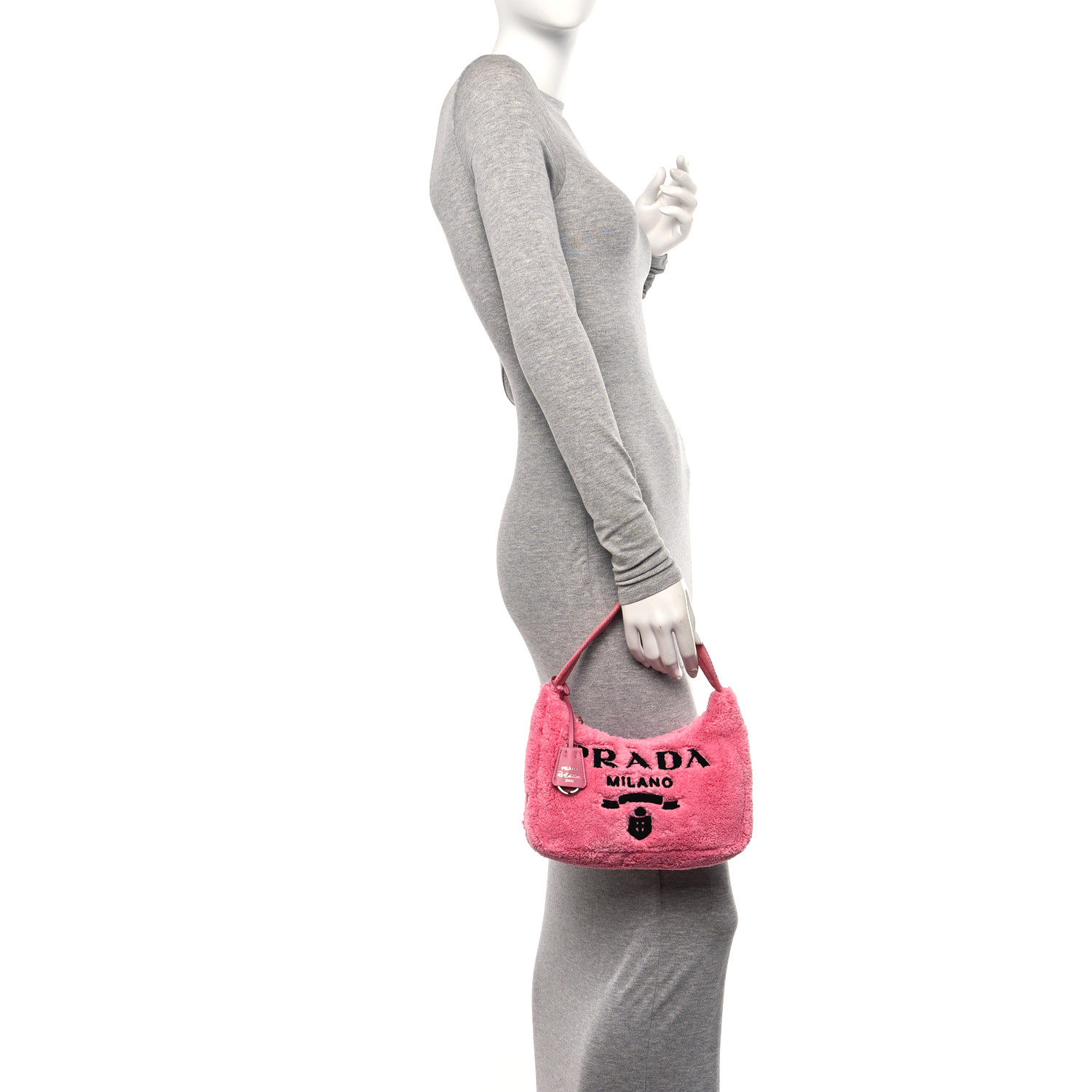 【PRADA】Prada Re-Edition 2000 Terry Mini Hobo【ランク:Ａ】 Prada Re-Edition 2000 Terry Mini Bag | Vivrelle
