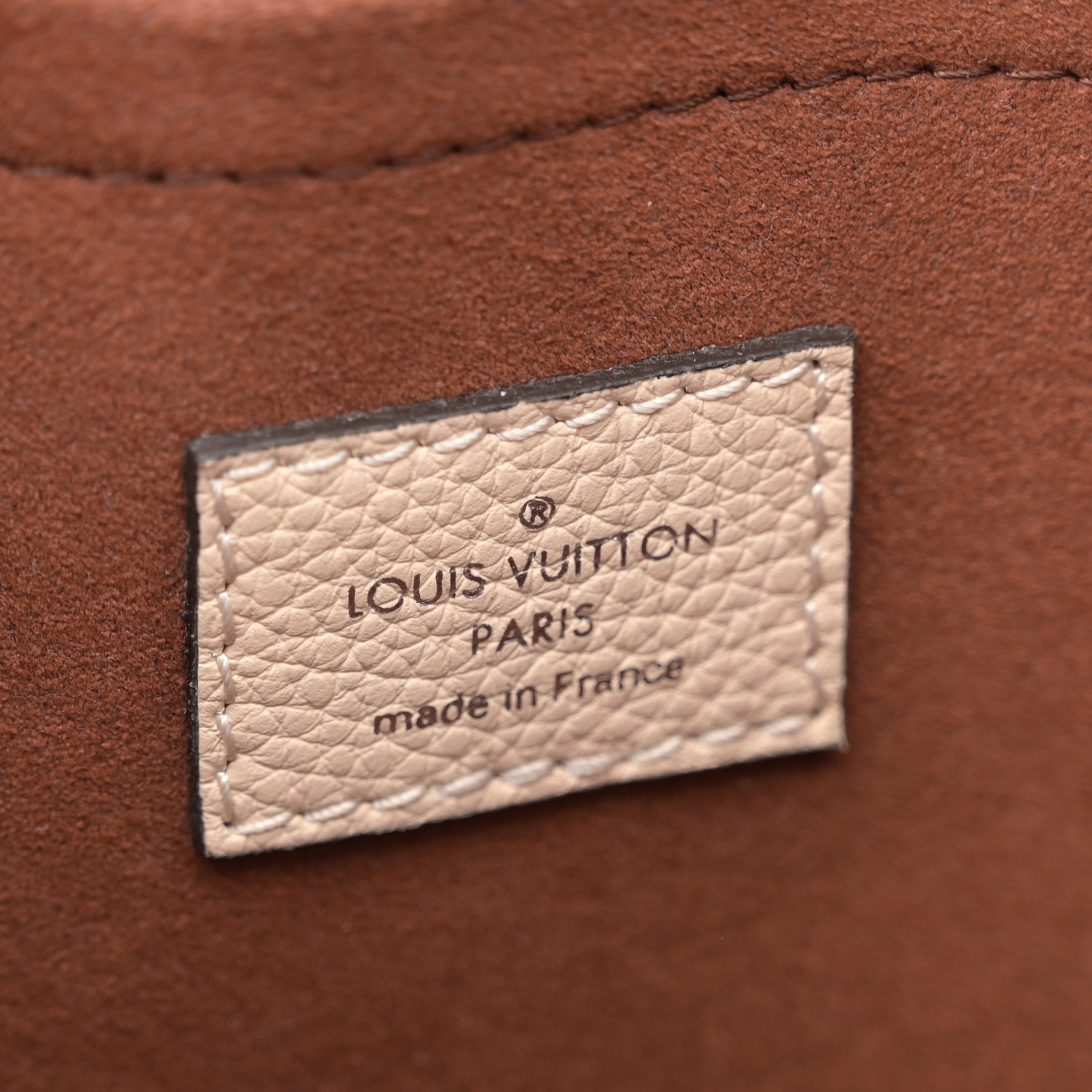 LOUIS VUITTON Mahina Braided Hand It All PM Creme 1567178