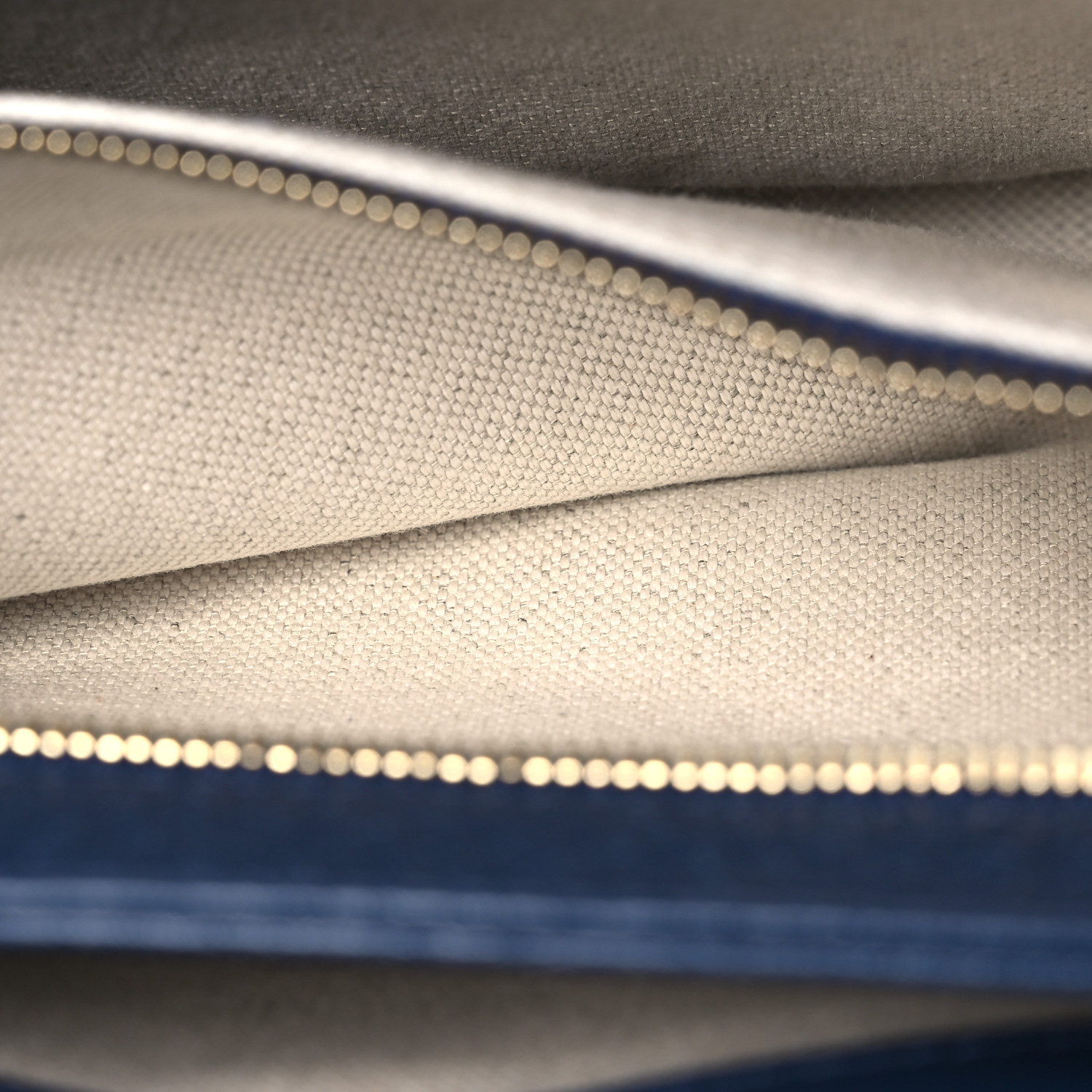 ショルダーバッグ・ポシェット Horsebit 1955 Blue Raffia Shoulder Bag Gucci Horsebit Blue Raffia Shoulder Bag | Runway Catalog