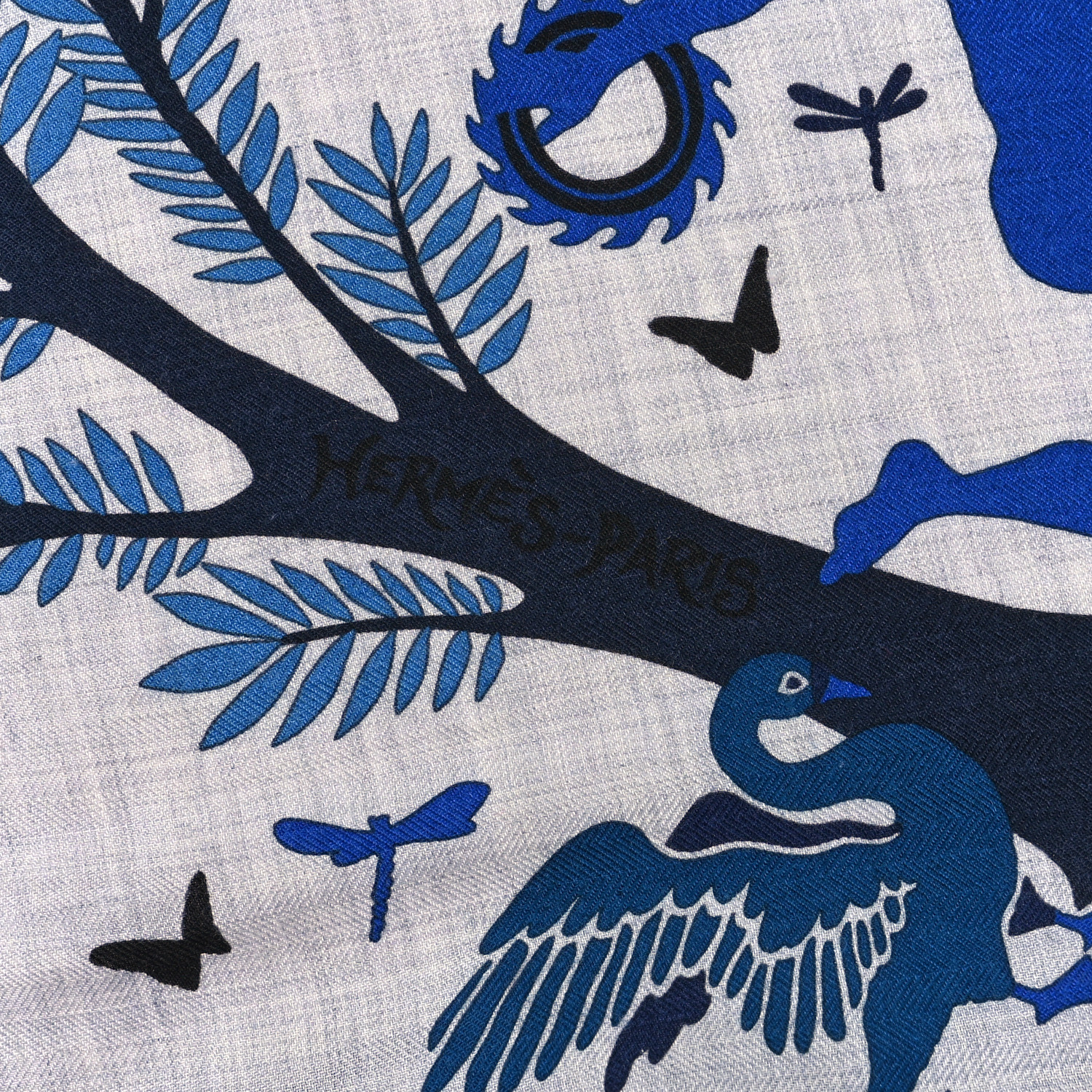 HERMES Cashmere Silk Sous Le Charme d'Orphee Shawl 140 Gris