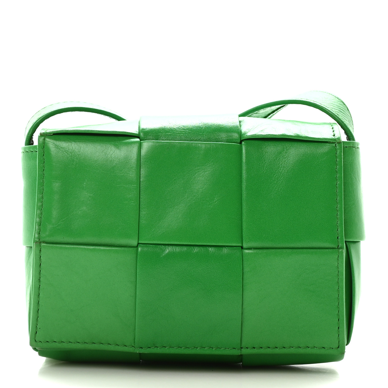 ショルダーバッグ CASSETTE MINI CROSSBODY BAG IN MAXI INTRECCIATO BOTTEGA VENETA Lambskin Maxi Intrecciato Extra Mini Cassette