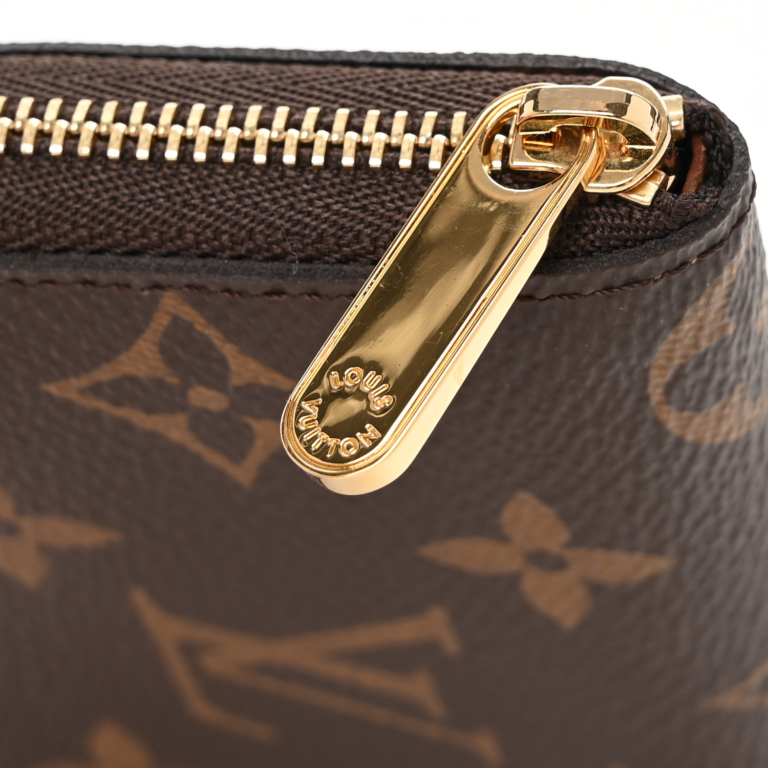 ＬOＵIＳ　VＵＴＴ ＯN LOUIS VUITTON Monogram Zippy Coin Purse 1697856 | FASHIONPHILE