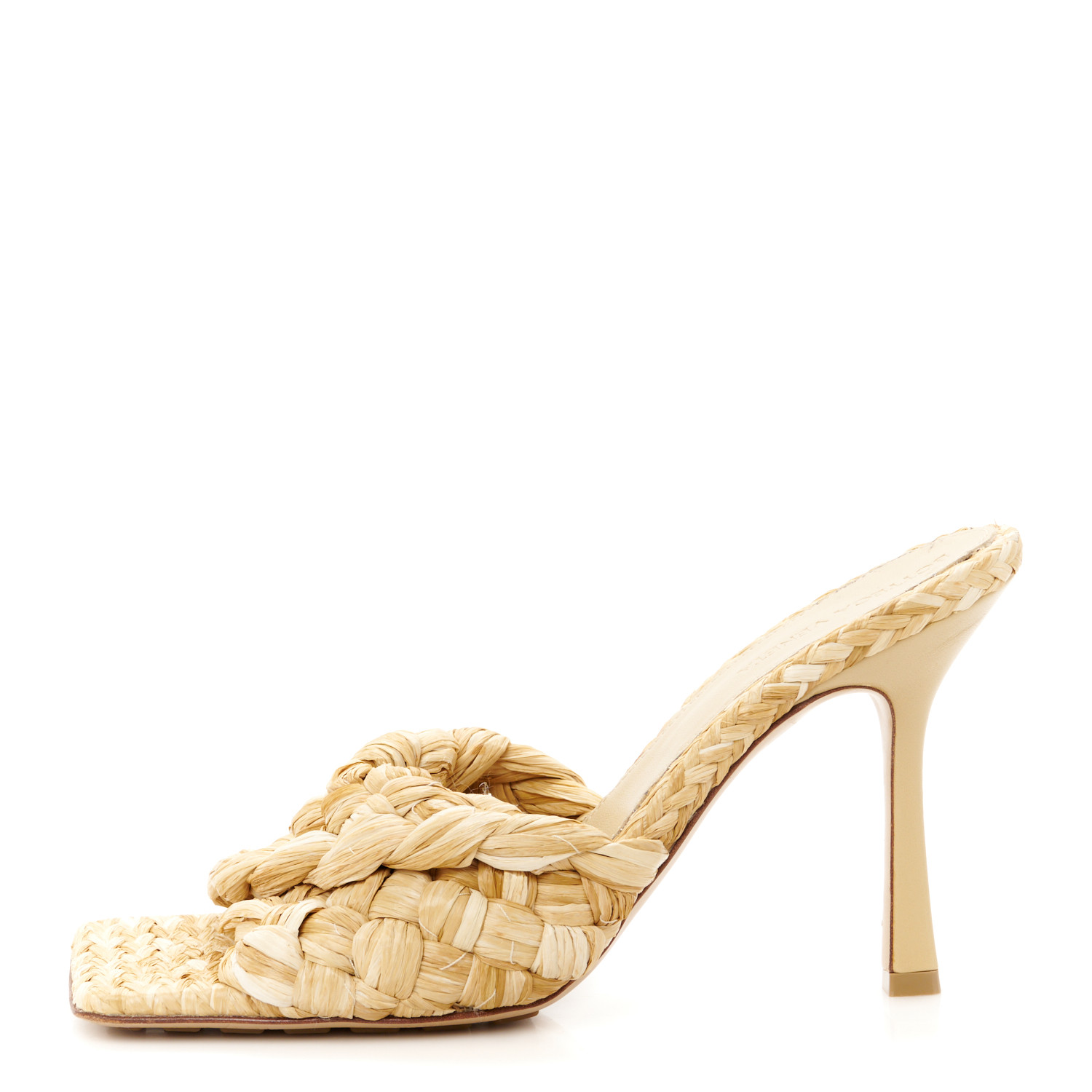 直営店直送/BOTTEGA VENETA/RAFFIA SANDALS 太めヒール 大人気☆ BOTTEGA VENETA Raffia Twisted Intrecciato Stretch Mule