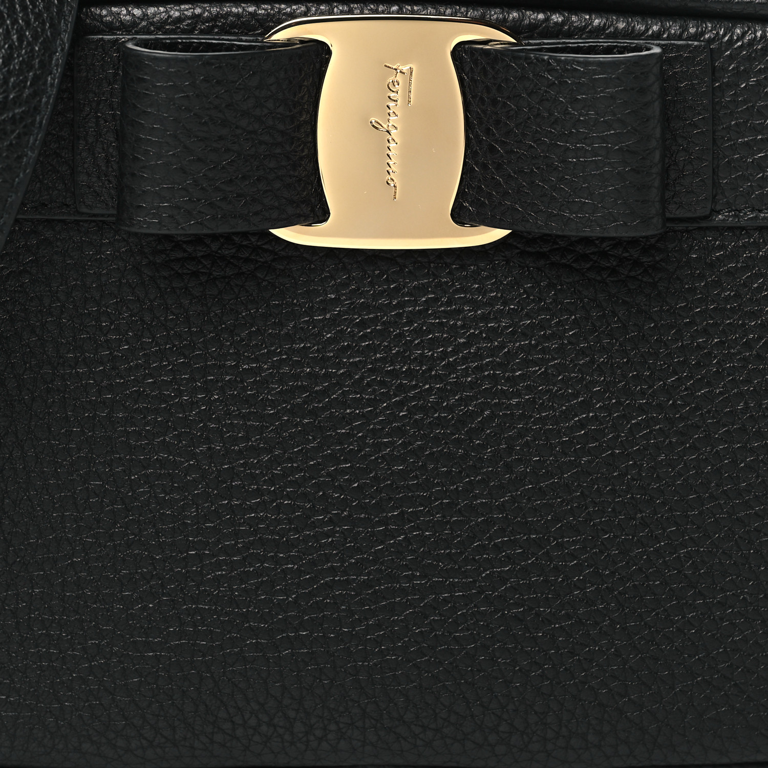 ◆正規品◆FERRAGAMO VARA BOW CAMERA BAG BLACK◆関税込◆人気 NWT NEW Salvatore Ferragamo women's Vara bow black leather