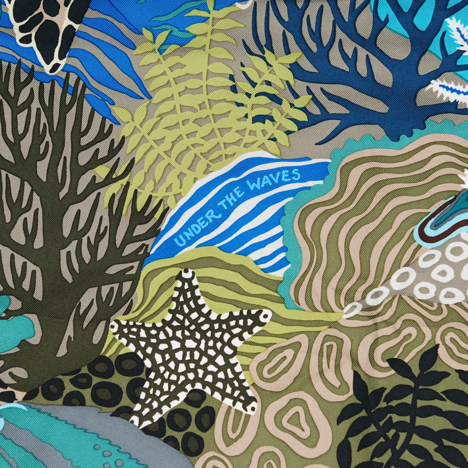 HERMES エルメス 【アンダー・ザ・ウェーブス】シルク100％ HERMES Silk Under The Waves Scarf 90 394895 | FASHIONPHILE