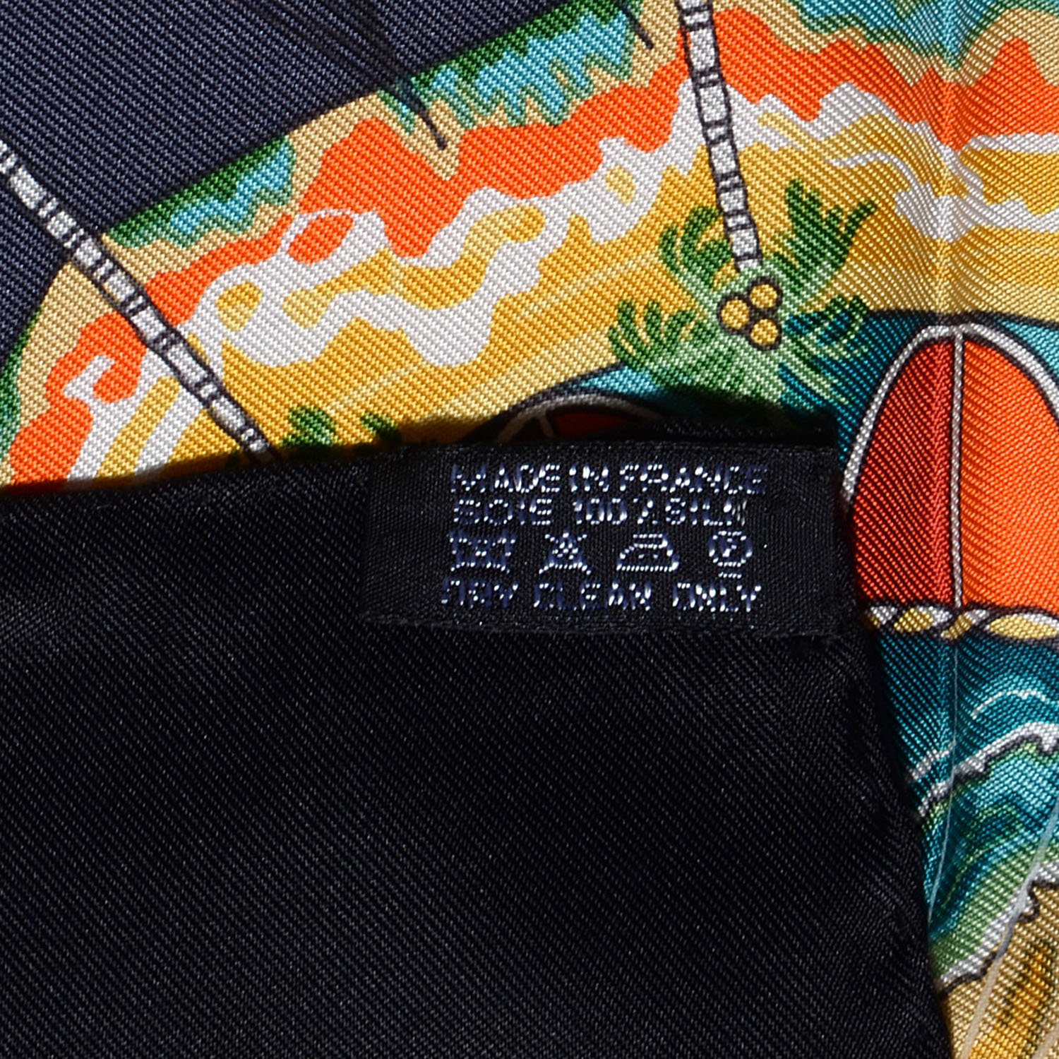 HERMES　スカーフ　カレ90　PER ASTRA AD ASTRA Hermès Pink Per Astra Ad Astra Silk Carré 90 Scarf