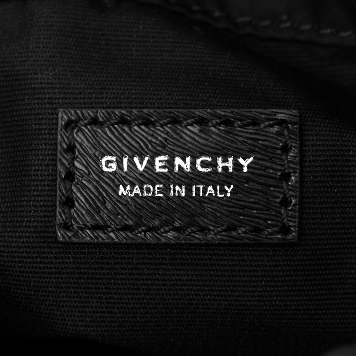 新品未使用 GIVENCHY 4G Light Flat Belt Bag 黒 新品未使用 GIVENCHY 4G Light Flat Belt Bag 黒