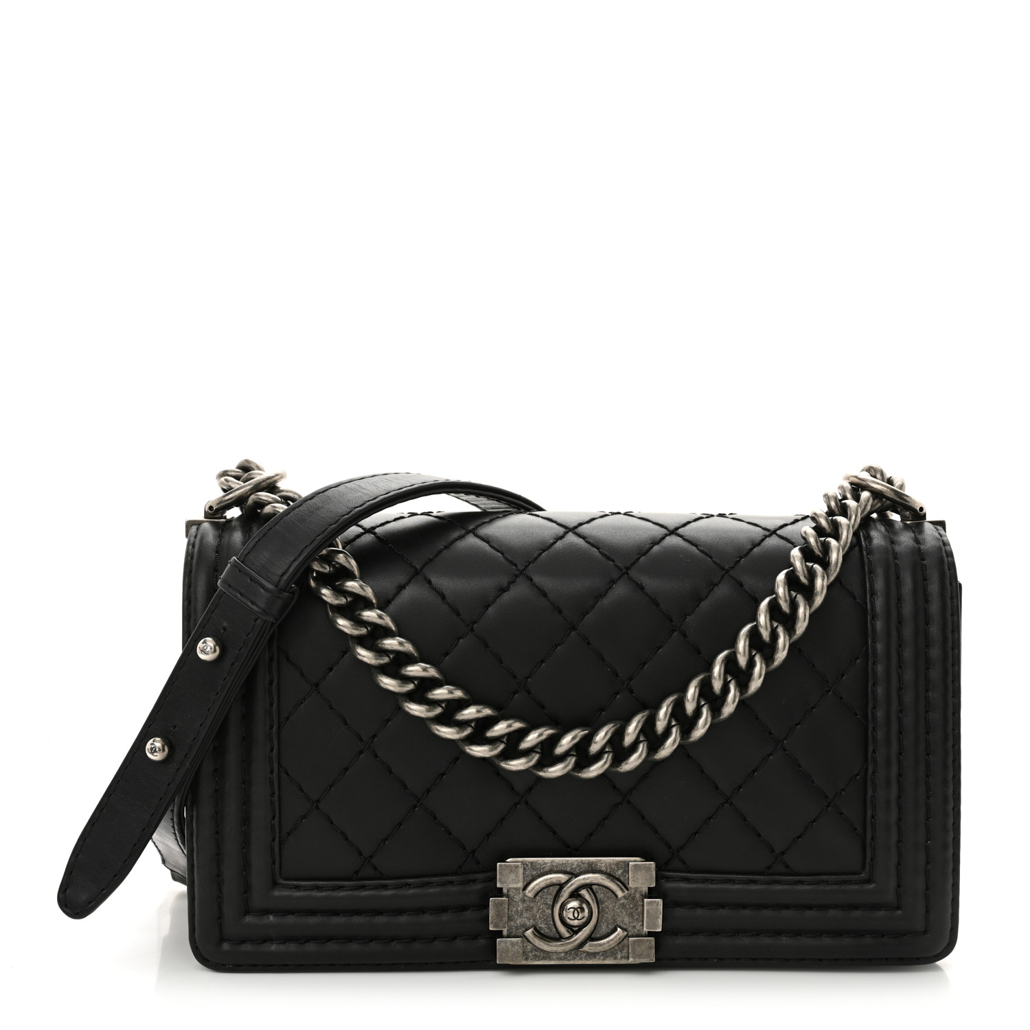 CHANEL フランス製 裏地カシミヤ 本革 手袋　ブラック 黒 CHANEL Calfskin Stitched Medium Boy Flap Black 1699447