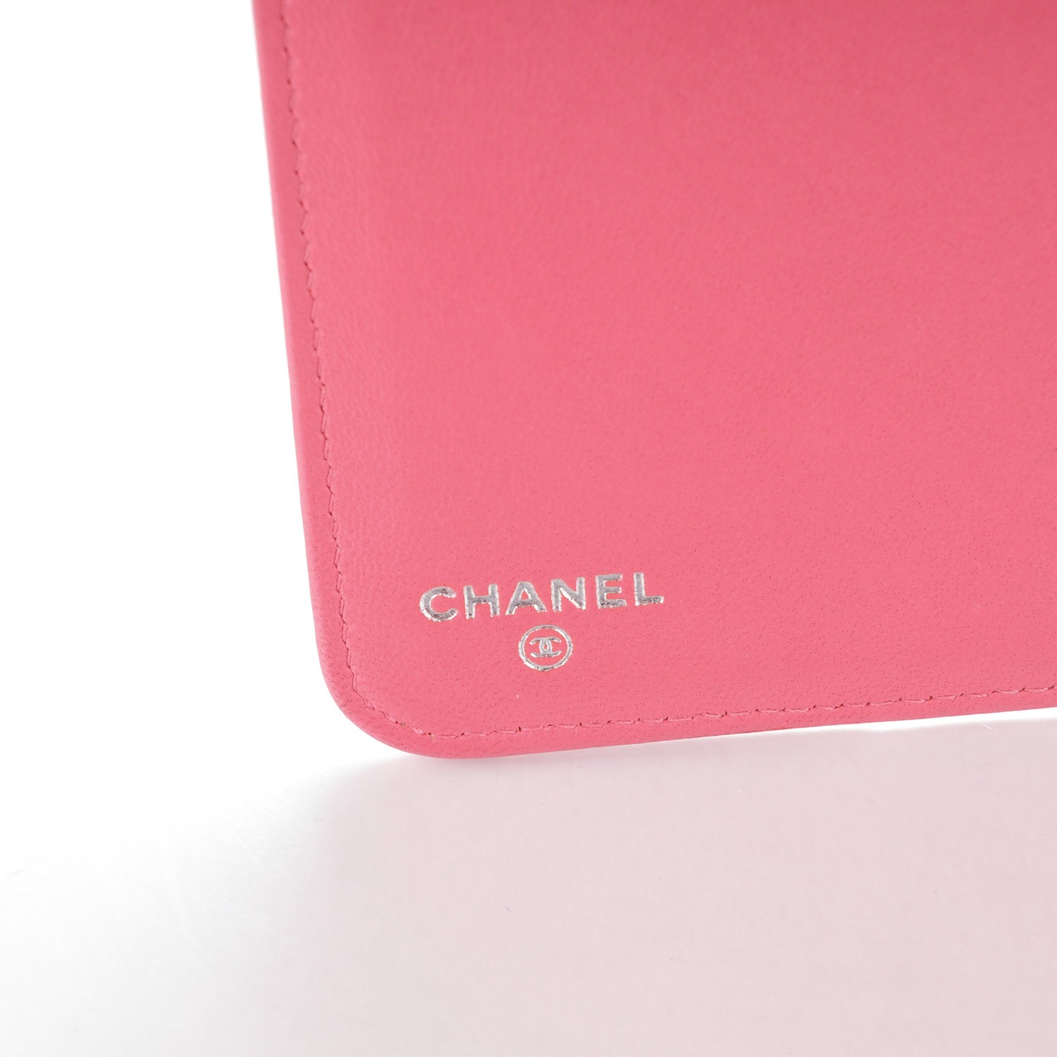 CHANEL Lambskin Quilted iPad Case Pink 159579 | FASHIONPHILE