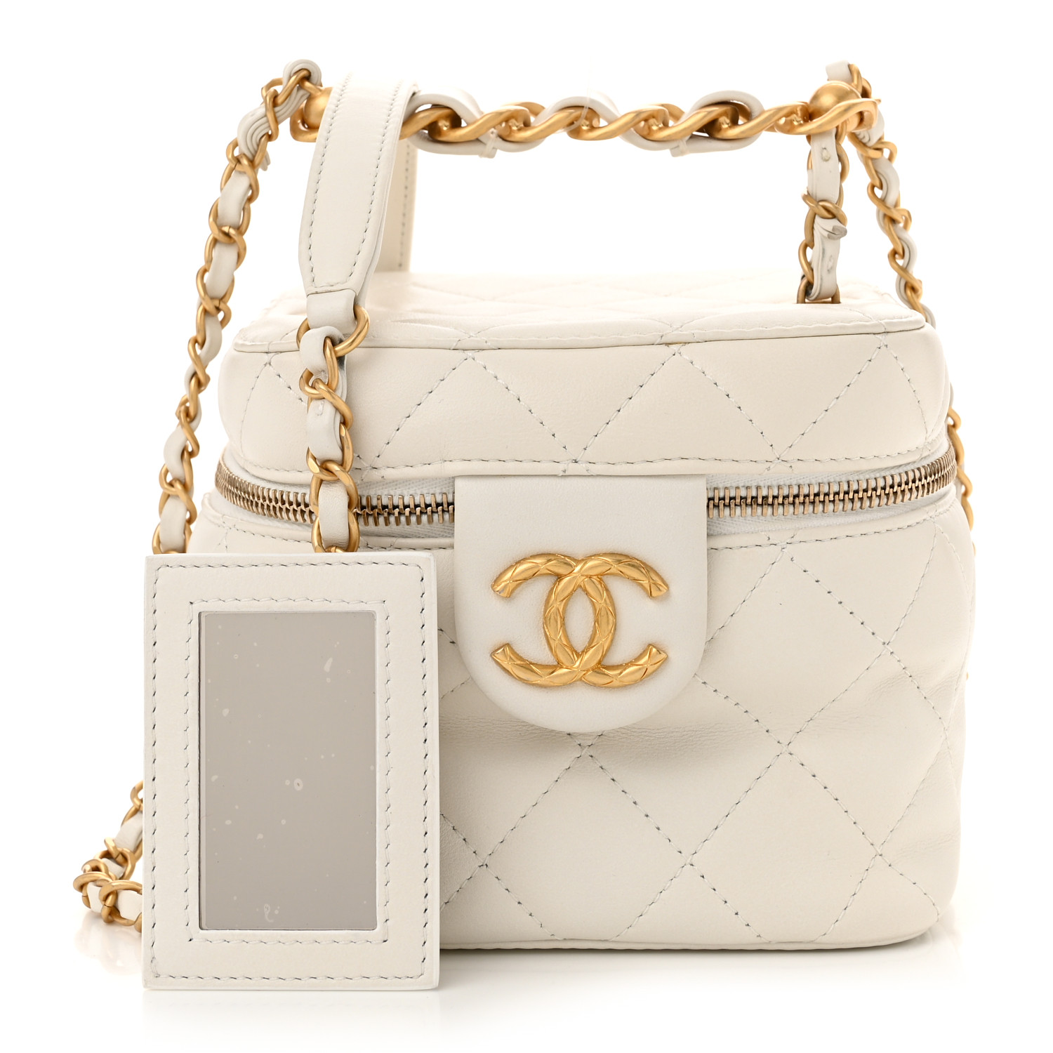 息を呑む美しさを携えて【CHANEL】Small Vanity with Chain New Favorite! 20S Chanel Small Vanity with Classic Chain