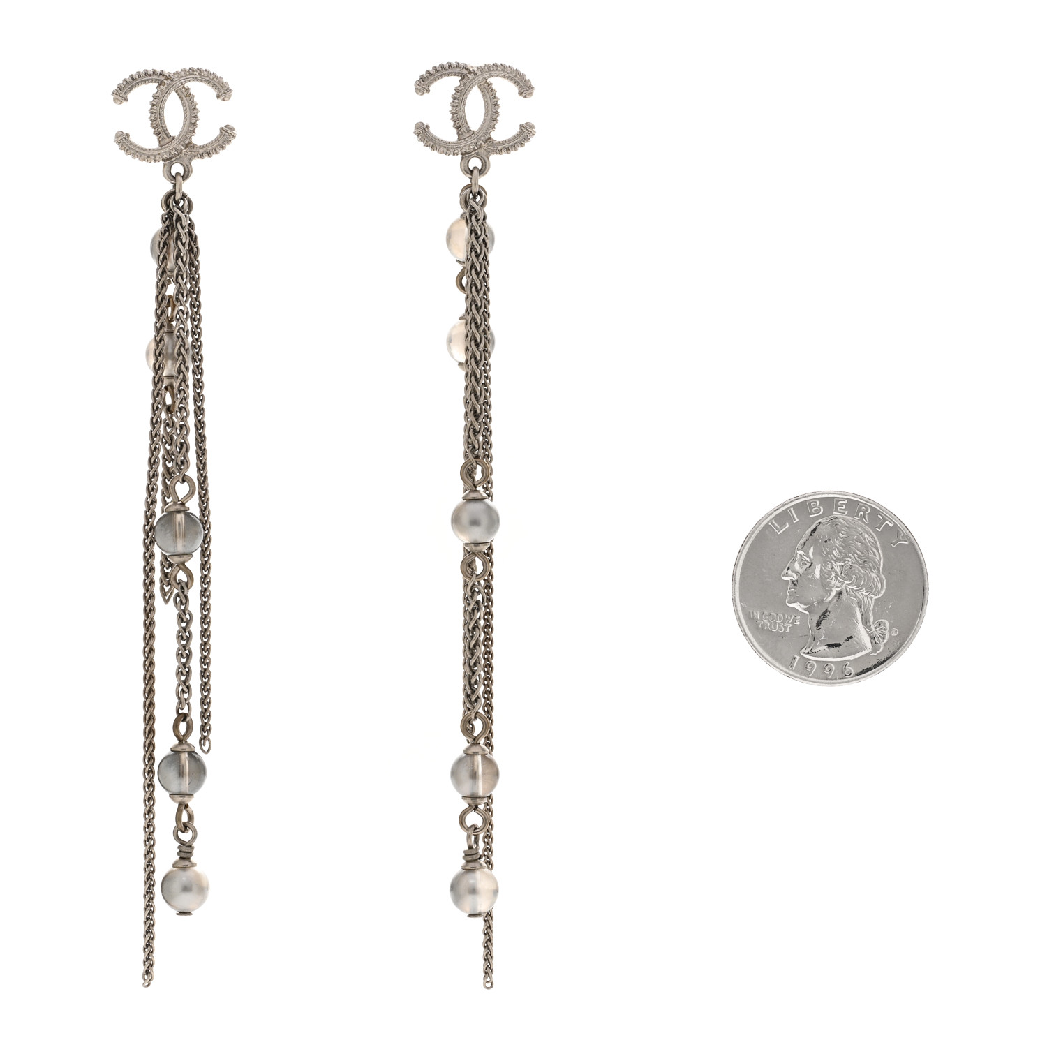 CHANEL 
イルミネイティングブラッシュパウダー 151.788 CHANEL Metal Chain Pearl CC Drop Earrings Silver 1659032