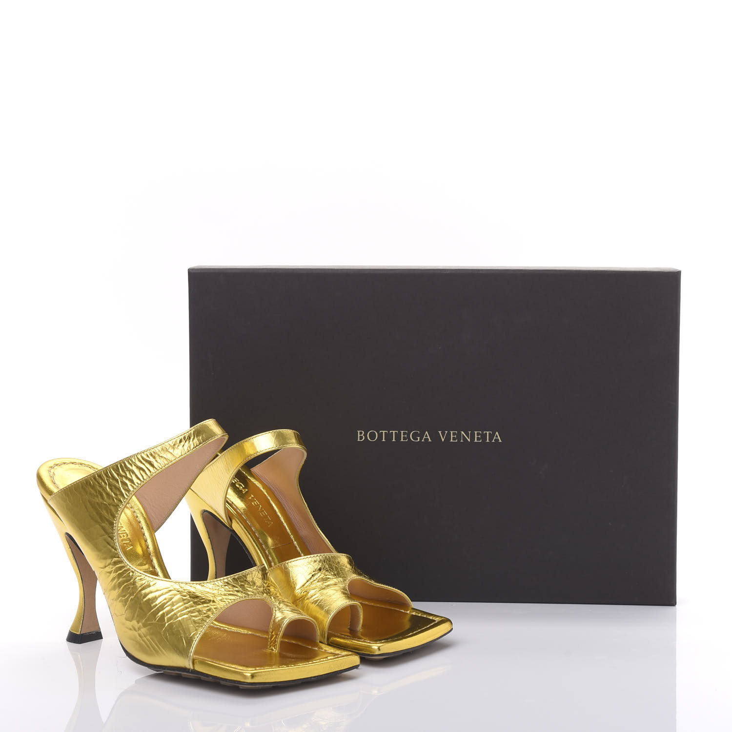 Bottega Veneta★素敵! Leather Gold Square Toe Sandals BOTTEGA VENETA Vitello Lame Square Toe Sandals 35 Gold