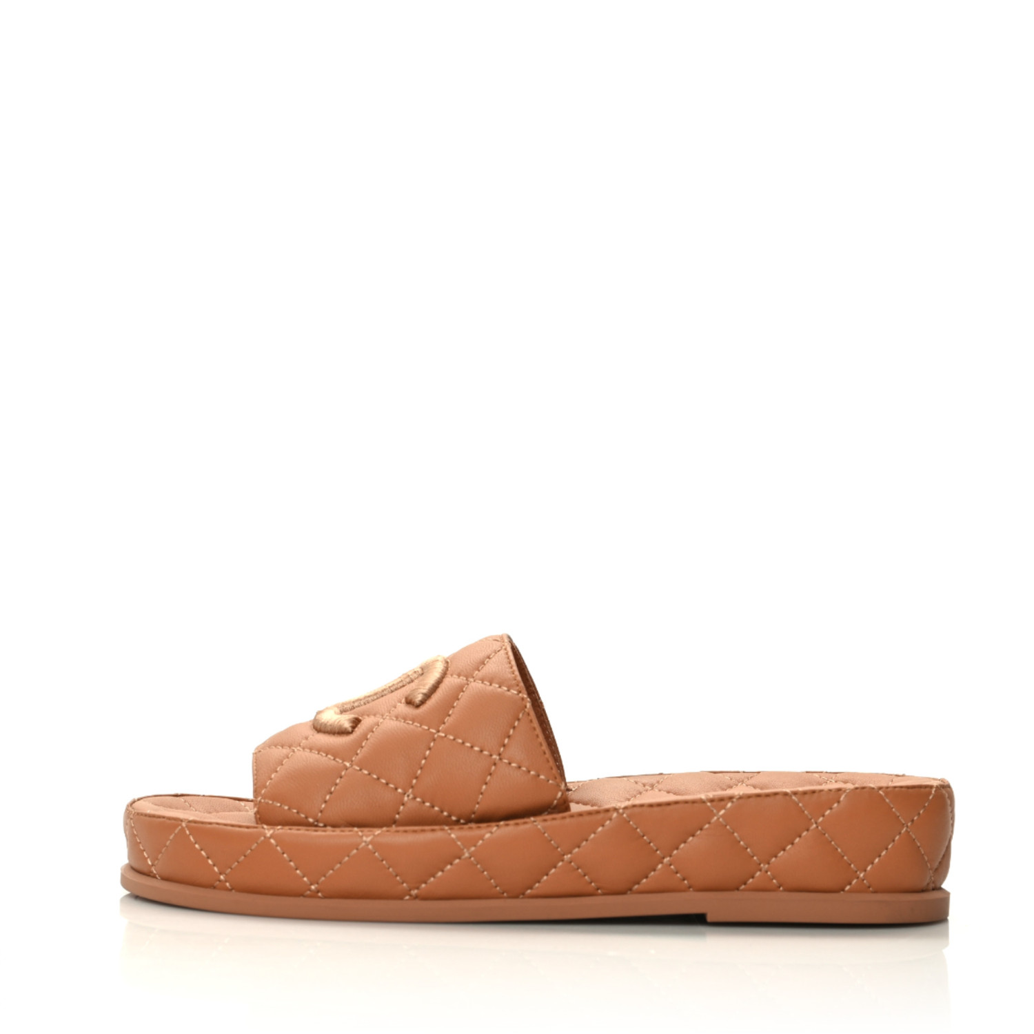 CHANEL ベージュ ブラウン ミュール 36 CHANEL Fabric Metal CC Logo Mules 36.5 Beige 1677092