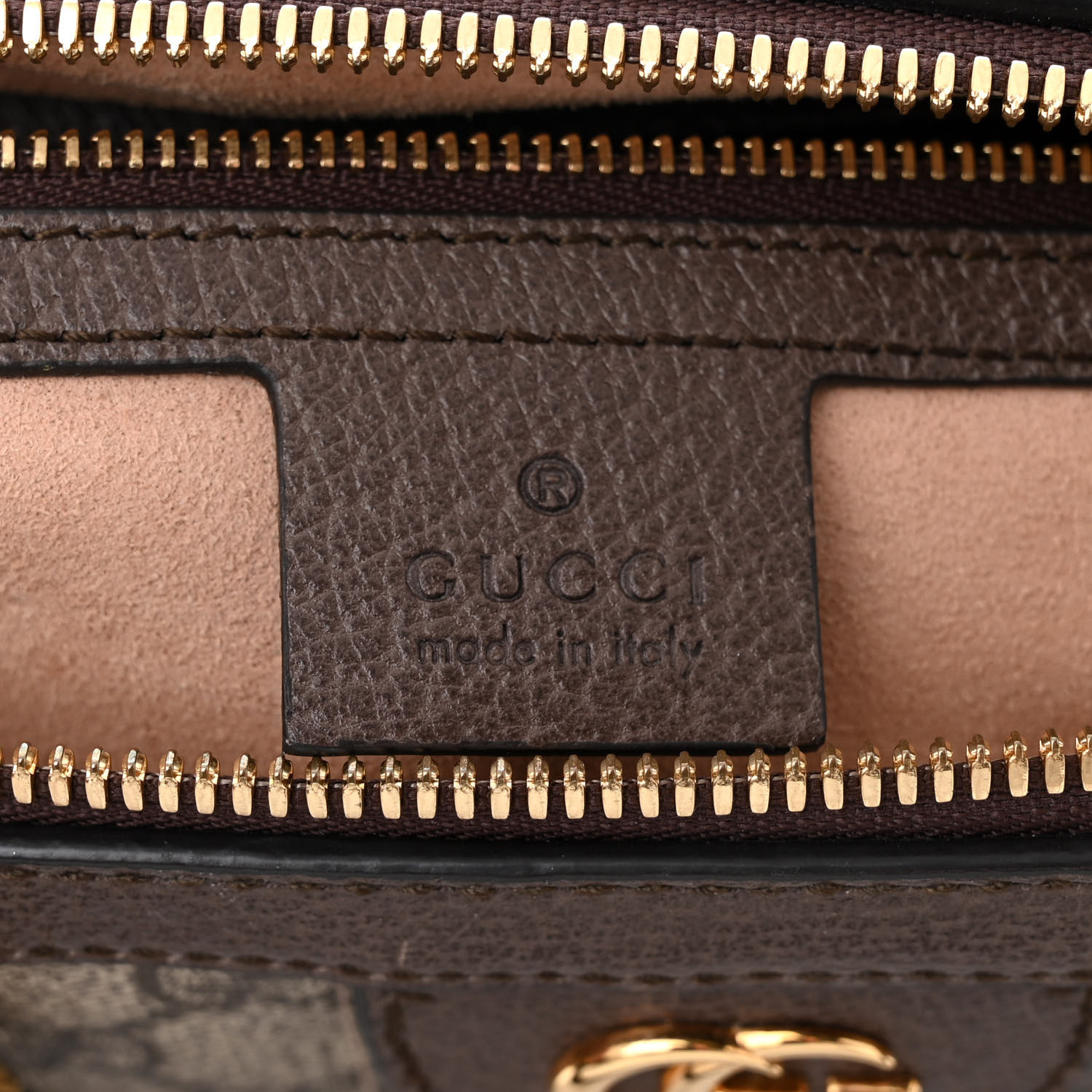 GUCCI GG Supreme Monogram Textured Dollar Calfskin Web