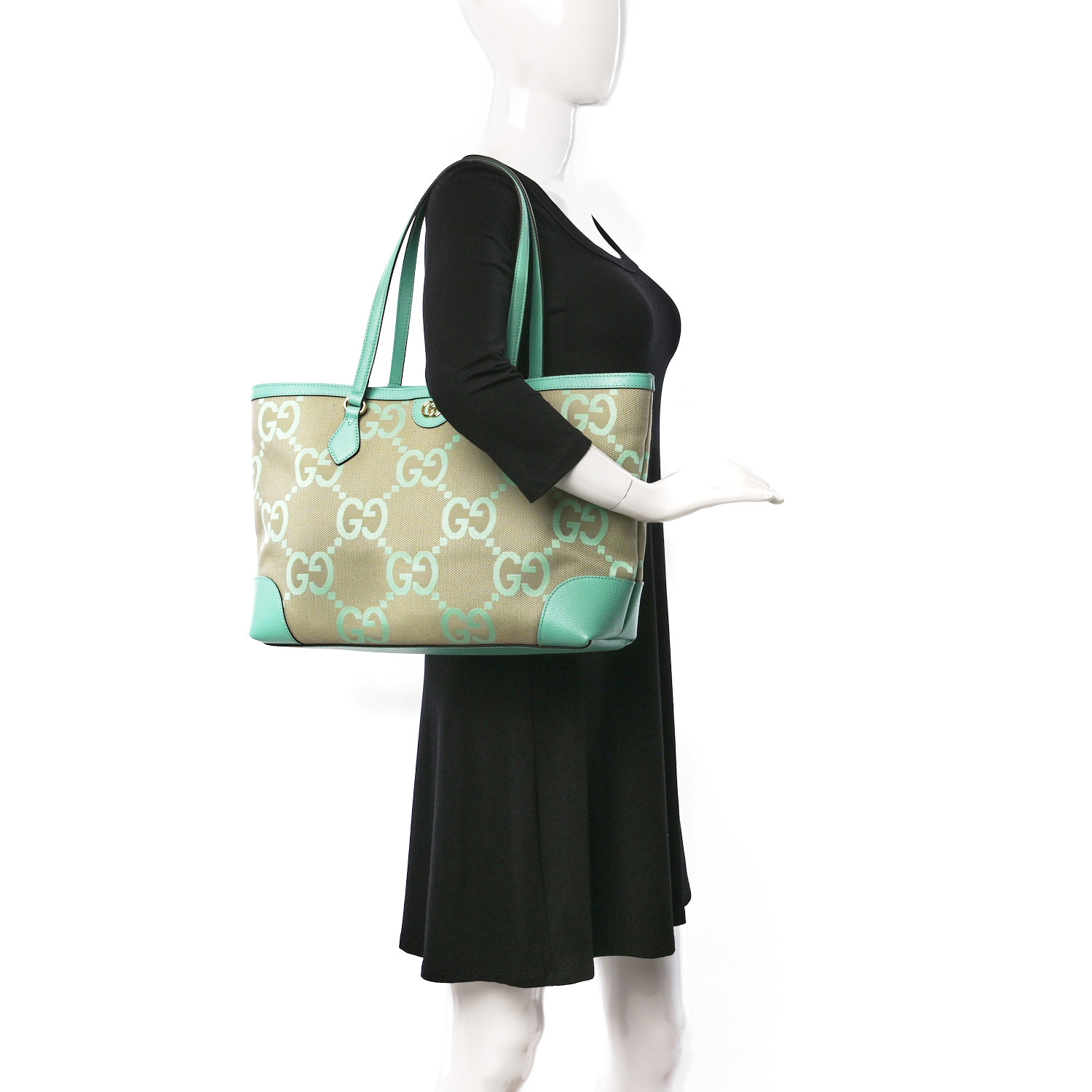 mint❁MINTGREEN　　GUCCI ベージュ GGパターン ポーチ ea92c2fa772e98f2c640b270d21740