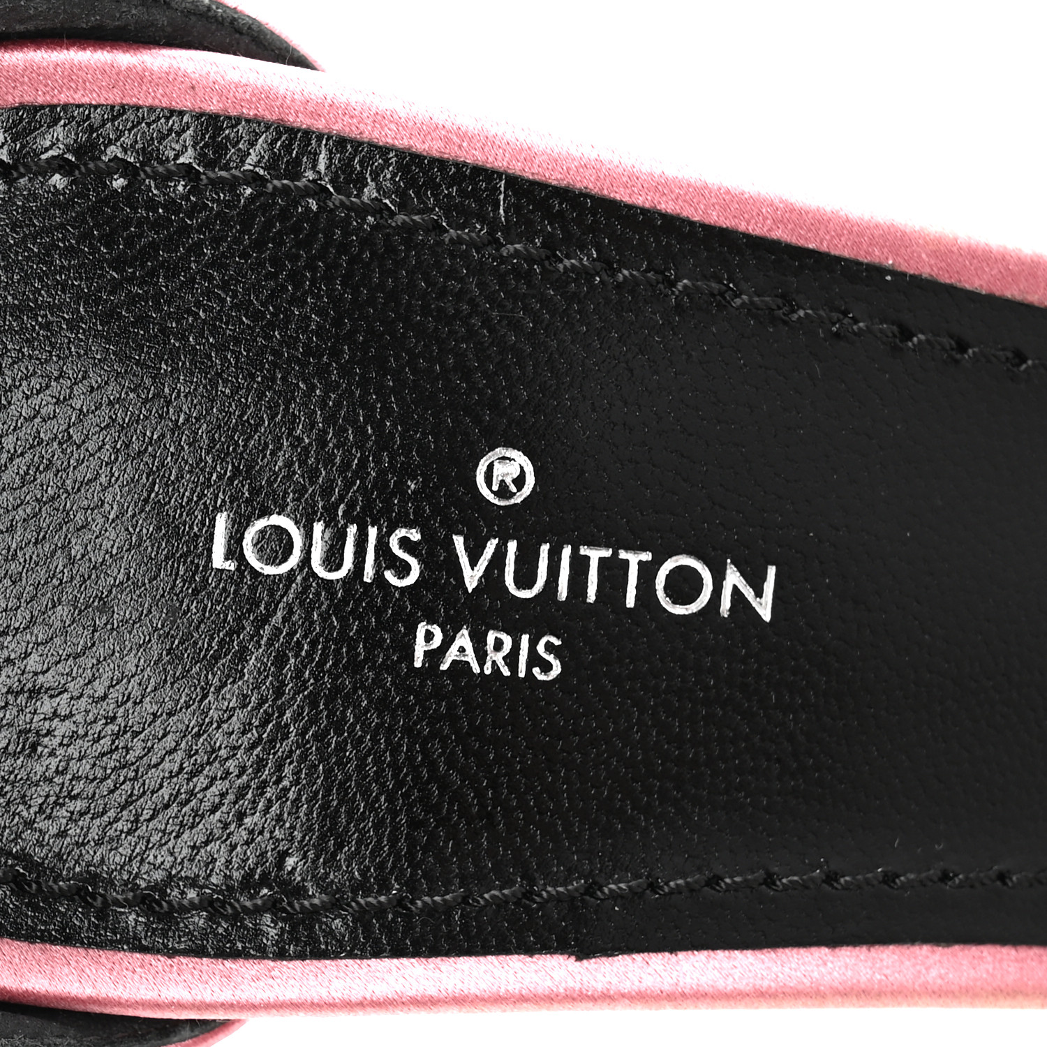 LOUIS VUITTON ピンク　ボア　サンダル37 LOUIS VUITTON Satin Crystal Silhouette Sandals 37 Pink