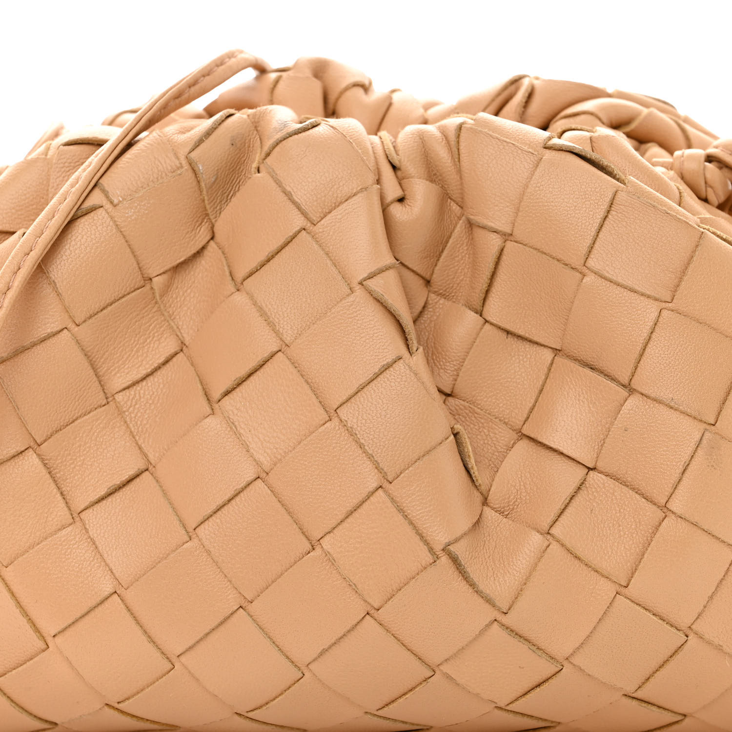 クラッチバッグ BOTTEGA VENETA THE POUCH MINI CLUTCH IN INTRECCIATO NAPPA Bottega Veneta Mini Intrecciato Leather Pouch Clutch | Saks