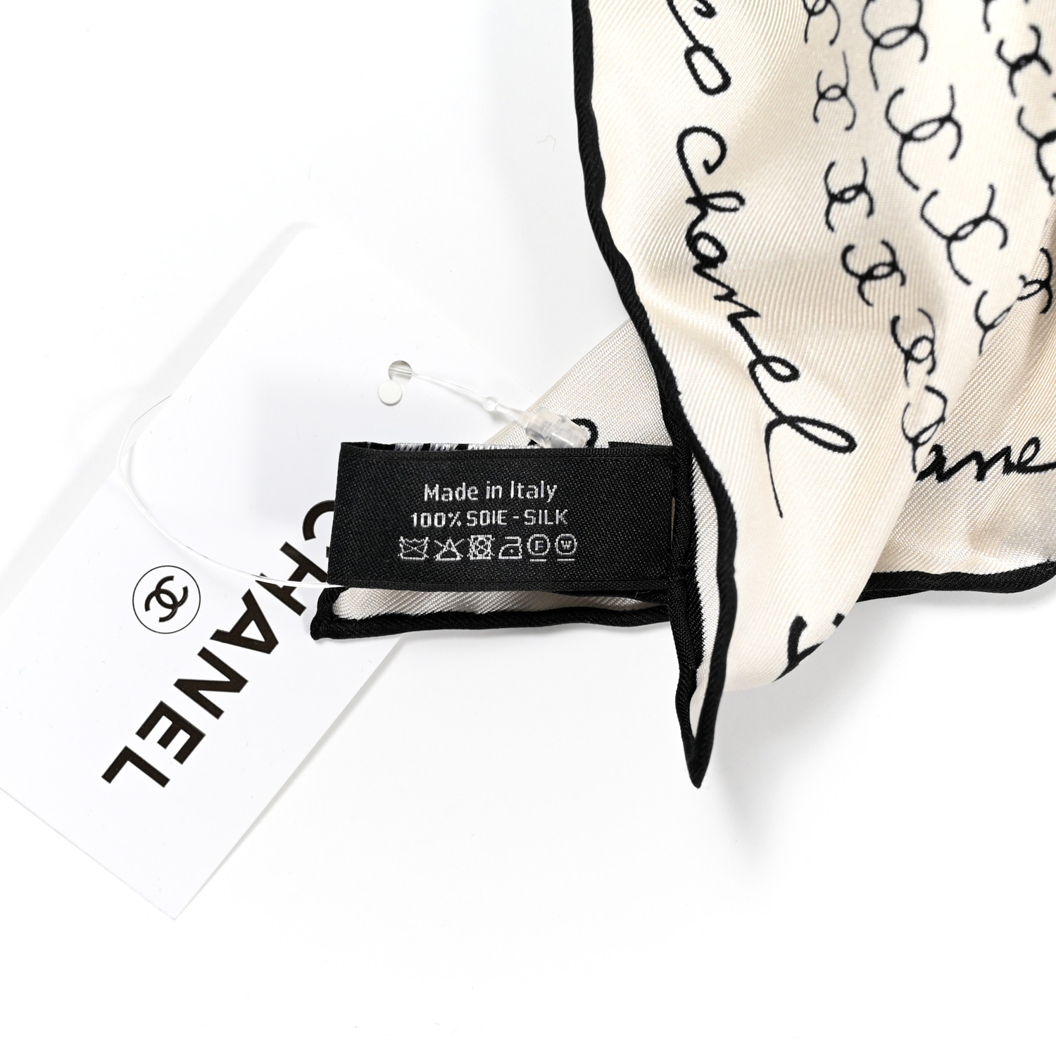 CHANEL コサージュ ホワイト ファブリック CHANEL Silk Twill Square Scarf Hair Tie White Black 1336014