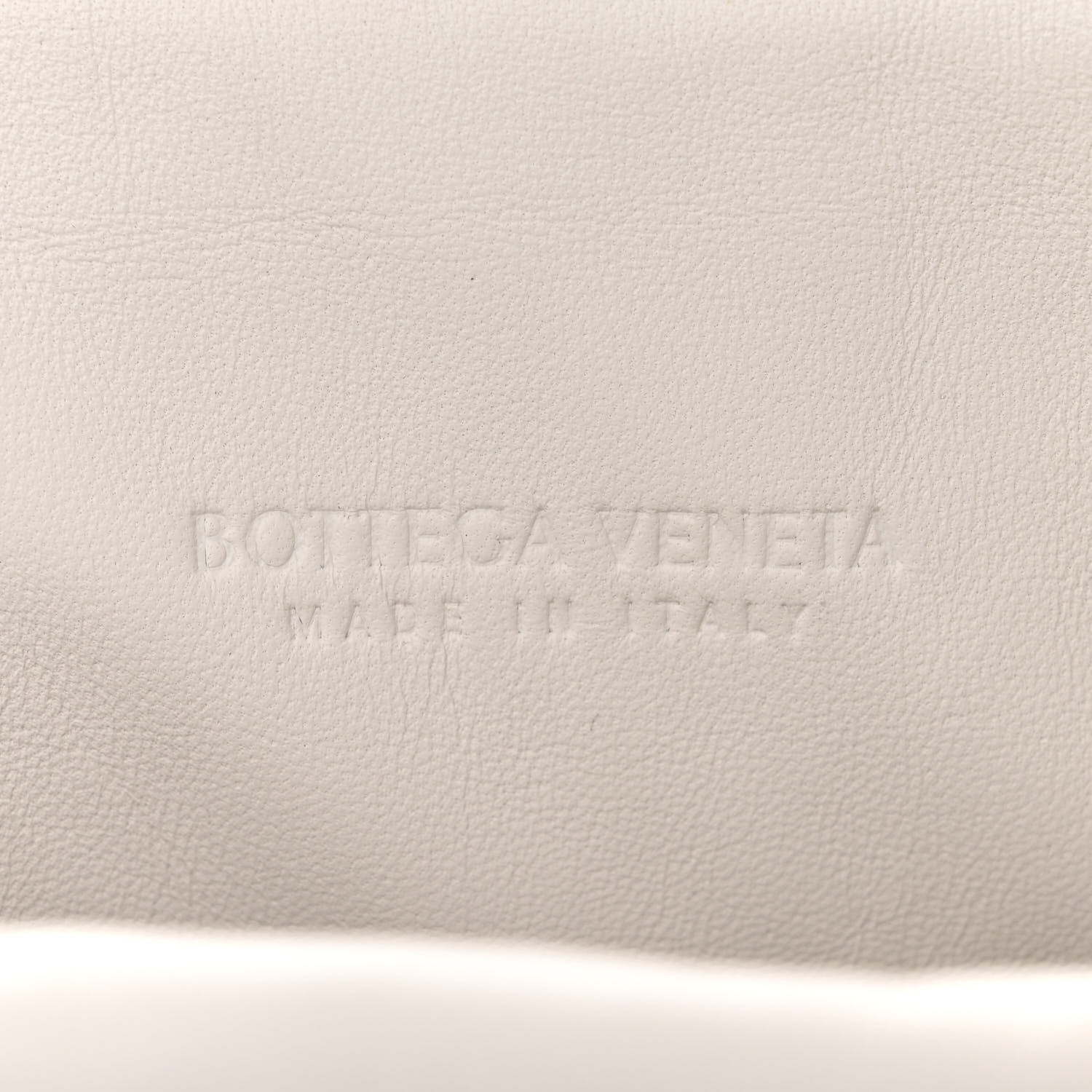 【banchoukanchigai 】BOTTEGA VENETA BOTTEGA VENETA Nappa Intrecciato Medium Knot Flap Crossbody