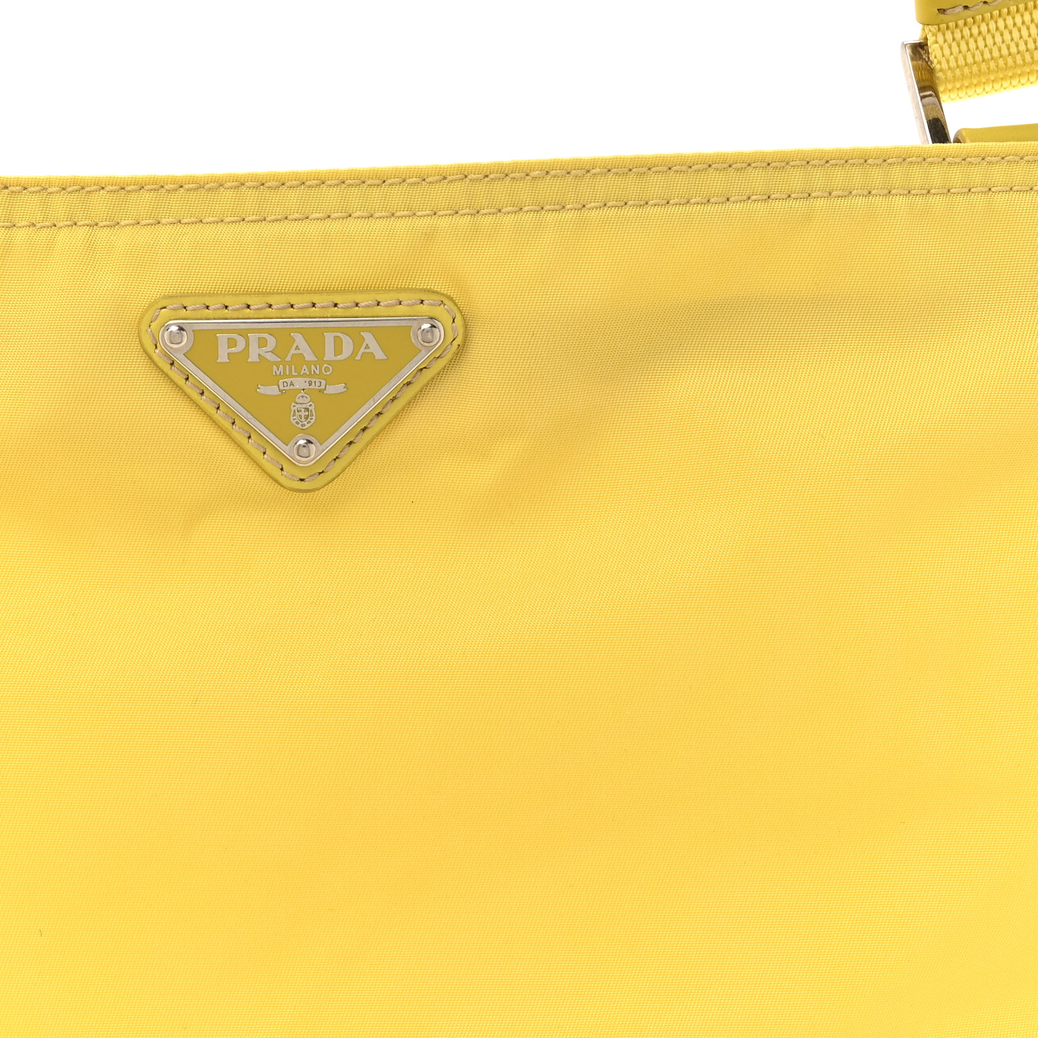 PRADA イエロー メッセンジャーバッグ PRADA Tessuto Nylon Flat Messenger Bag Light Yellow 1618232