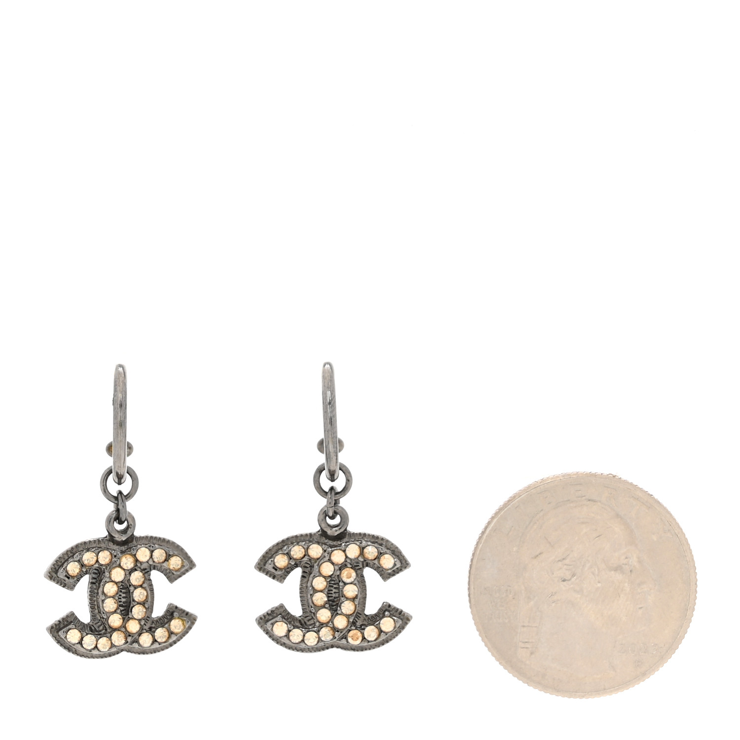 オリバーガル CHANEL Chanel Silver CC Crystal Round Pearl Water Drop XL Clip on